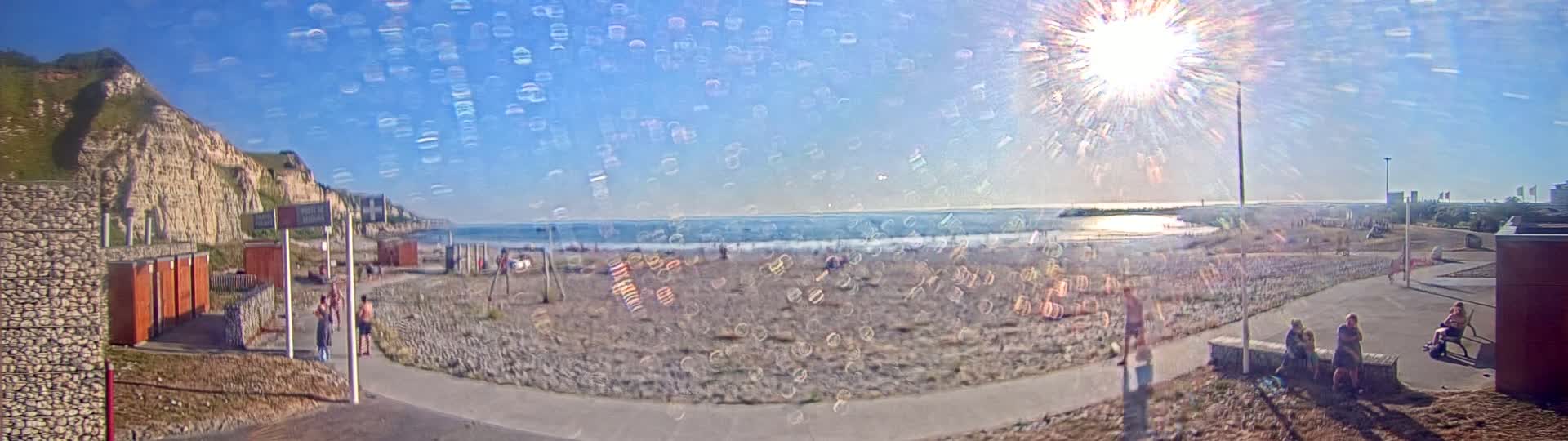 Plage de Saint-Jouin-Bruneval Beach Live Cam - Le Havre, Seine-Maritime, Normandie, France