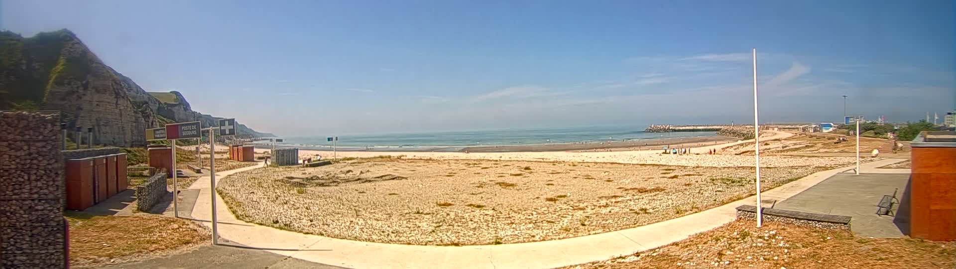 Plage de Saint-Jouin-Bruneval Beach Live Cam - Le Havre, Seine-Maritime, Normandie, France