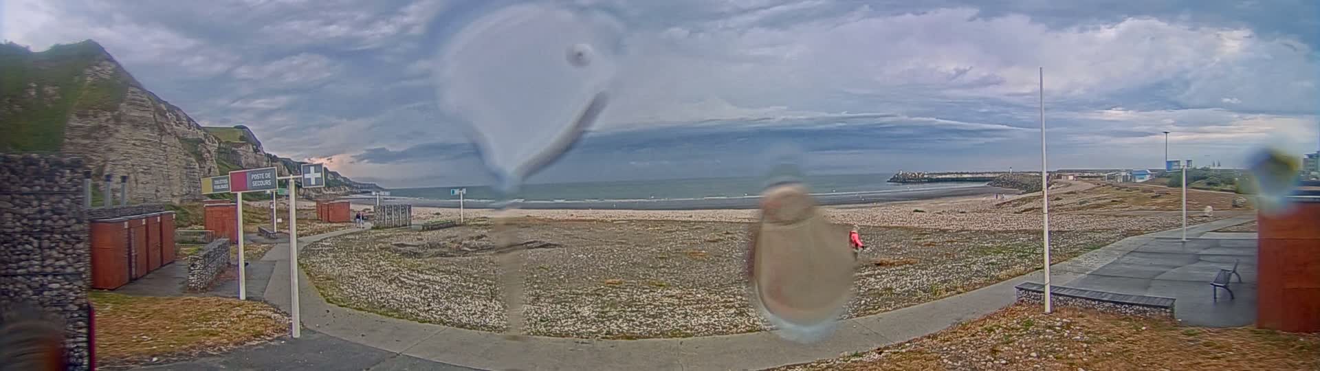 Plage de Saint-Jouin-Bruneval Beach Live Cam - Le Havre, Seine-Maritime, Normandie, France