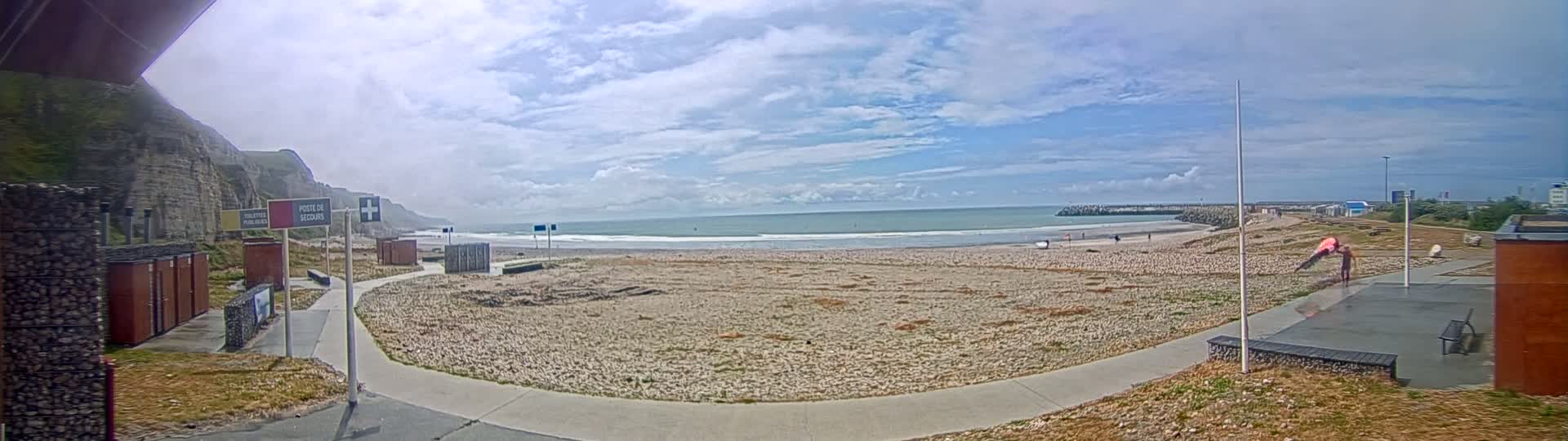 Plage de Saint-Jouin-Bruneval Beach Live Cam - Le Havre, Seine-Maritime, Normandie, France