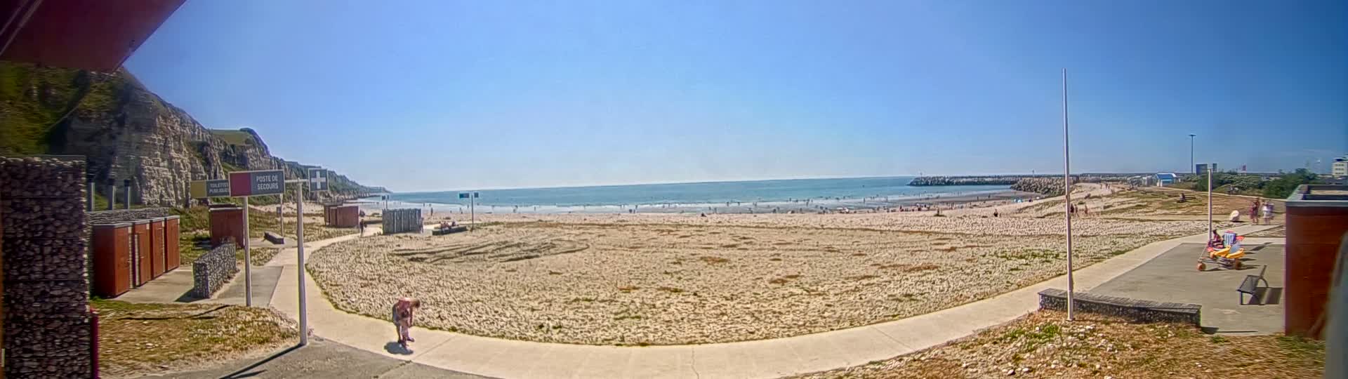 Plage de Saint-Jouin-Bruneval Beach Live Cam - Le Havre, Seine-Maritime, Normandie, France