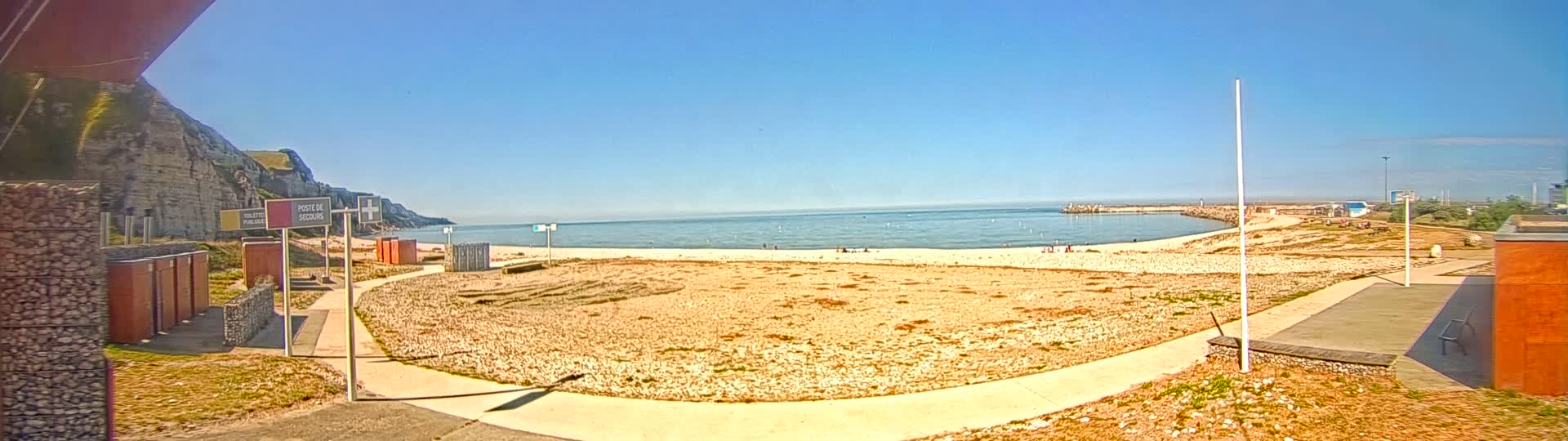 Plage de Saint-Jouin-Bruneval Beach Live Cam - Le Havre, Seine-Maritime, Normandie, France