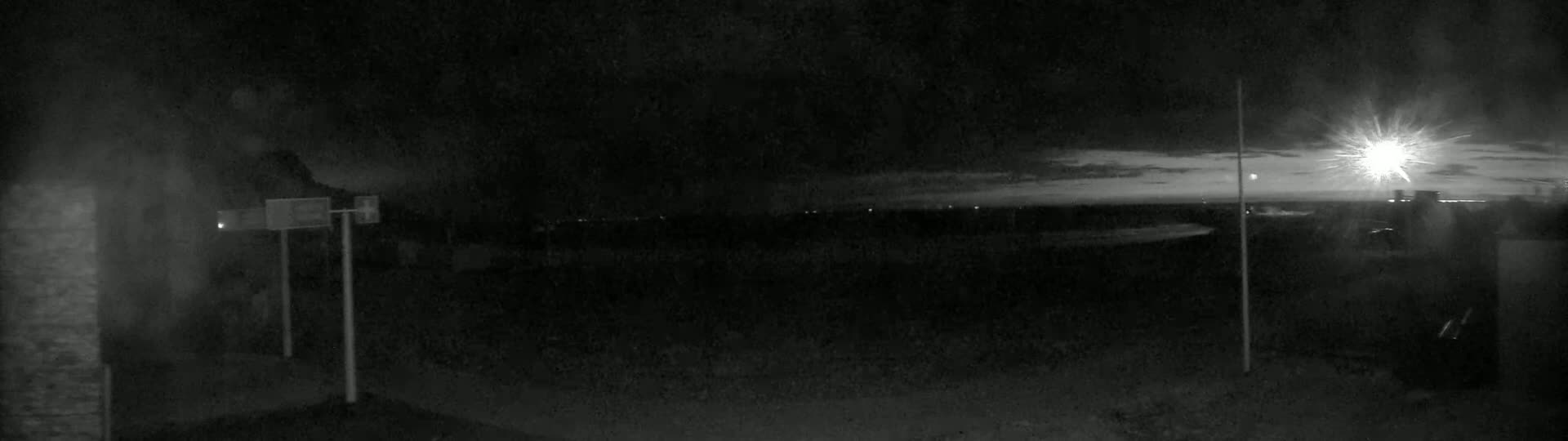 Plage de Saint-Jouin-Bruneval Beach Live Cam - Le Havre, Seine-Maritime, Normandie, France