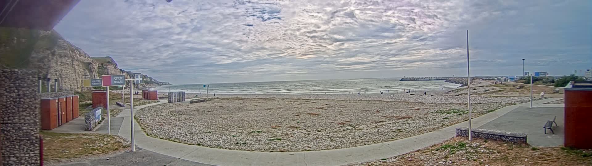 Plage de Saint-Jouin-Bruneval Beach Live Cam - Le Havre, Seine-Maritime, Normandie, France