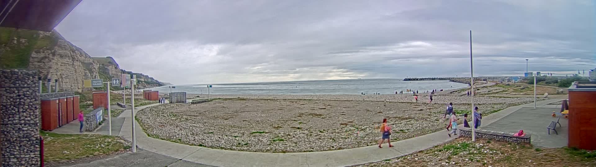 Plage de Saint-Jouin-Bruneval Beach Live Cam - Le Havre, Seine-Maritime, Normandie, France