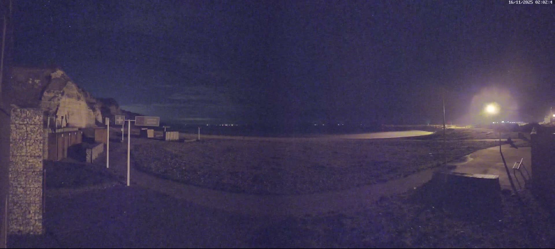 Plage de Saint-Jouin-Bruneval Beach Live Cam - Le Havre, Seine-Maritime, Normandie, France