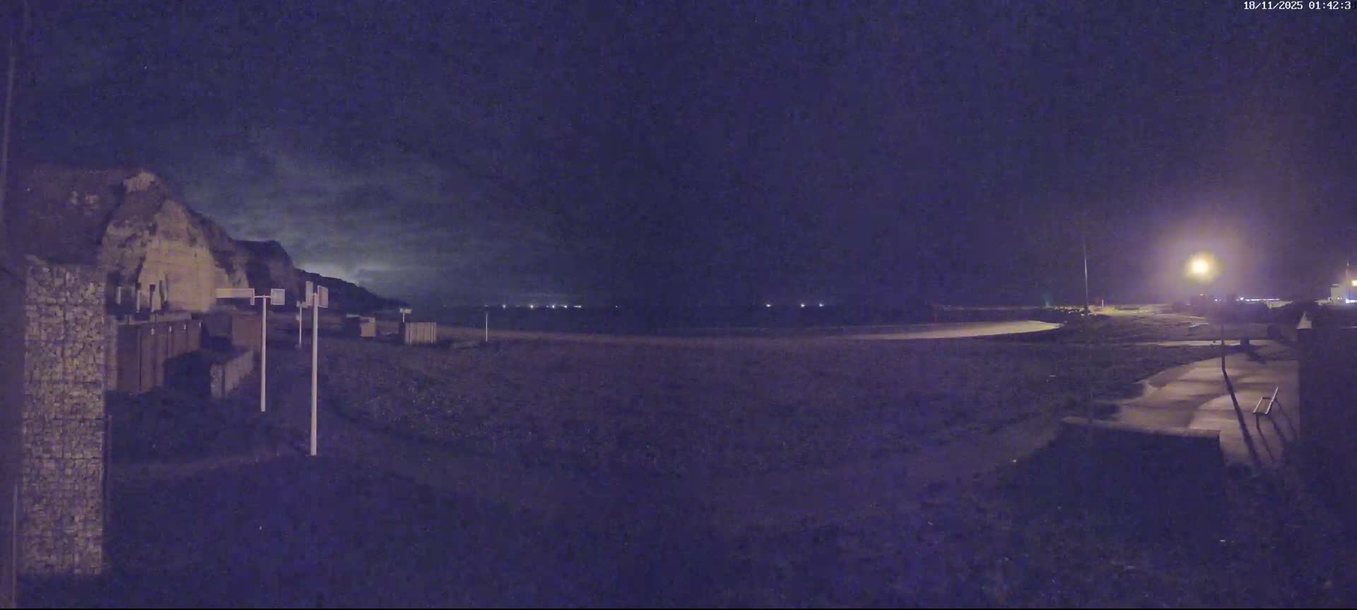 Plage de Saint-Jouin-Bruneval Beach Live Cam - Le Havre, Seine-Maritime, Normandie, France