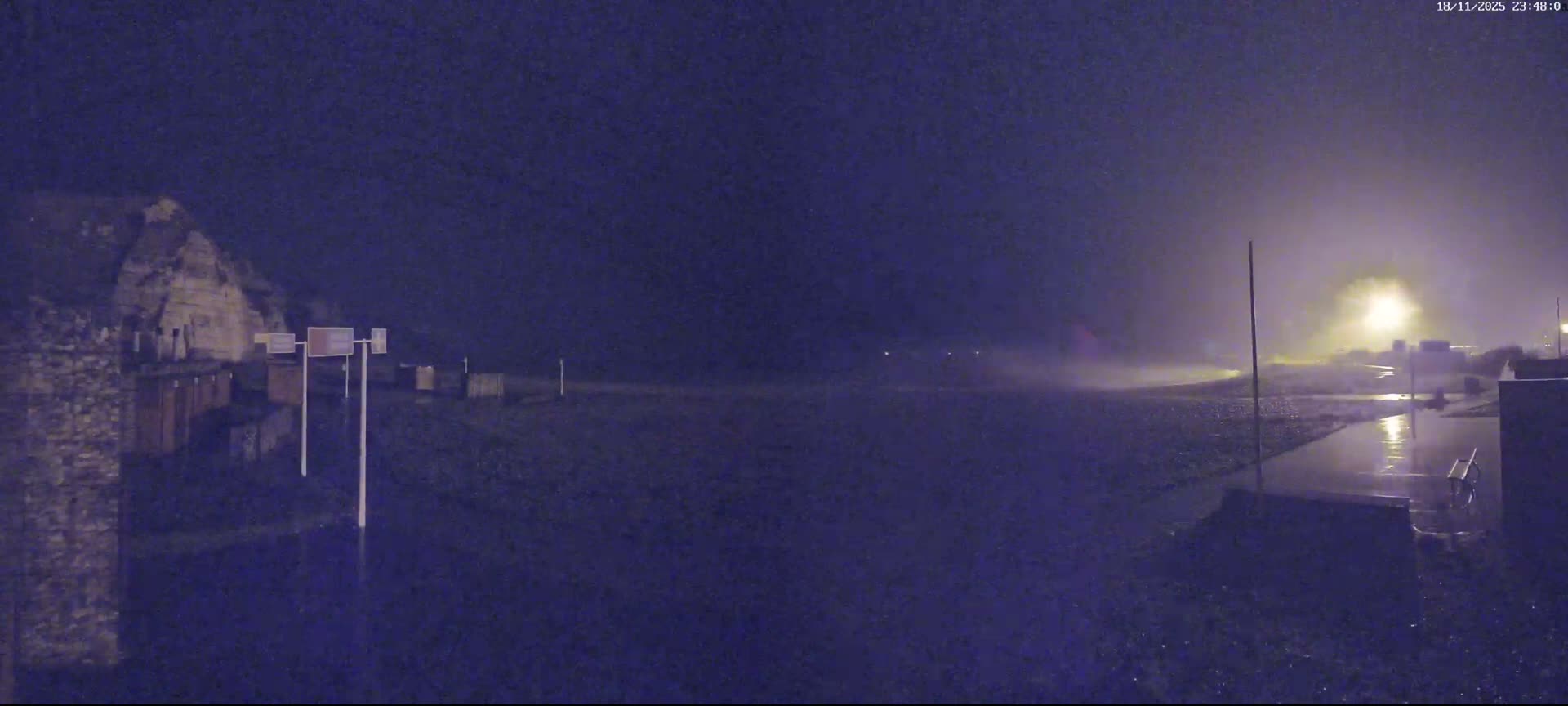 Plage de Saint-Jouin-Bruneval Beach Live Cam - Le Havre, Seine-Maritime, Normandie, France