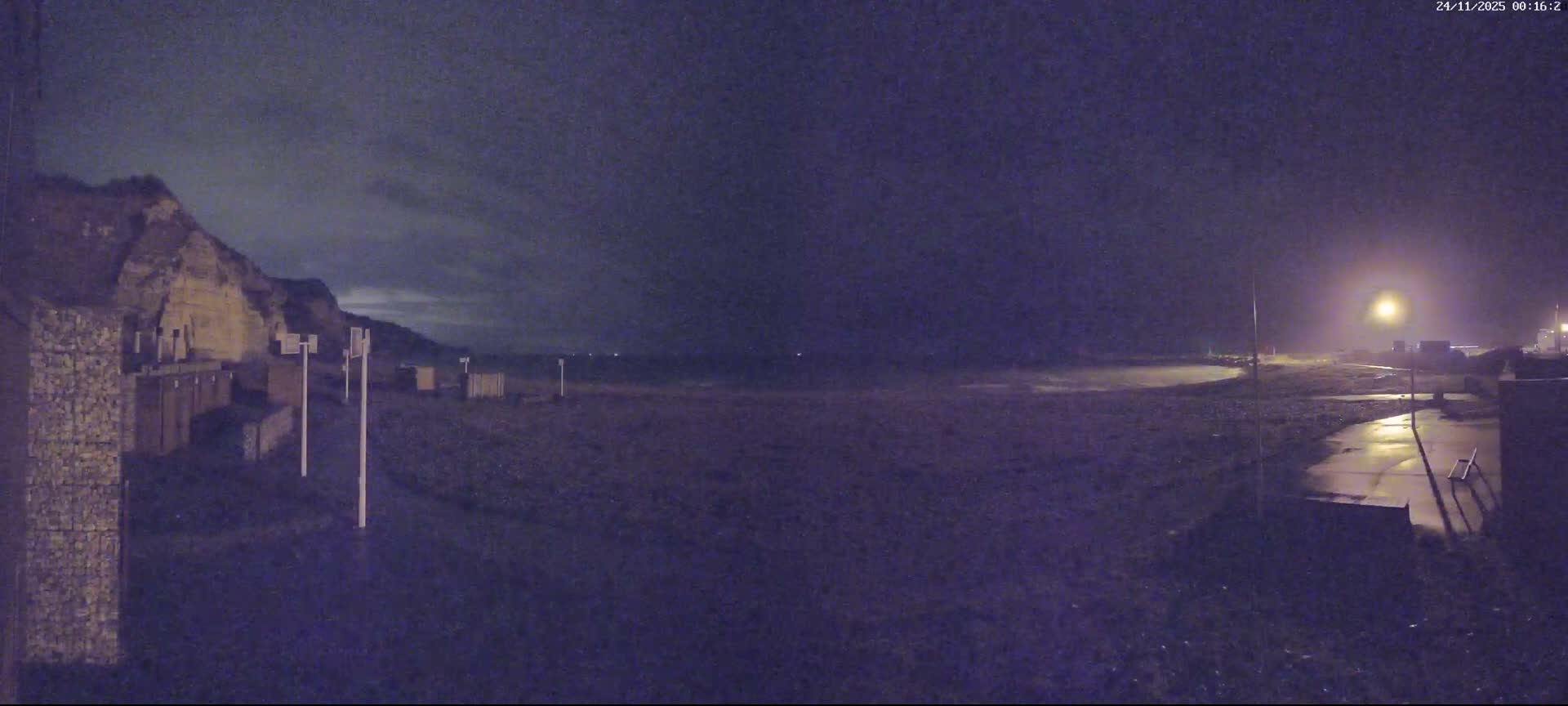 Plage de Saint-Jouin-Bruneval Beach Live Cam - Le Havre, Seine-Maritime, Normandie, France