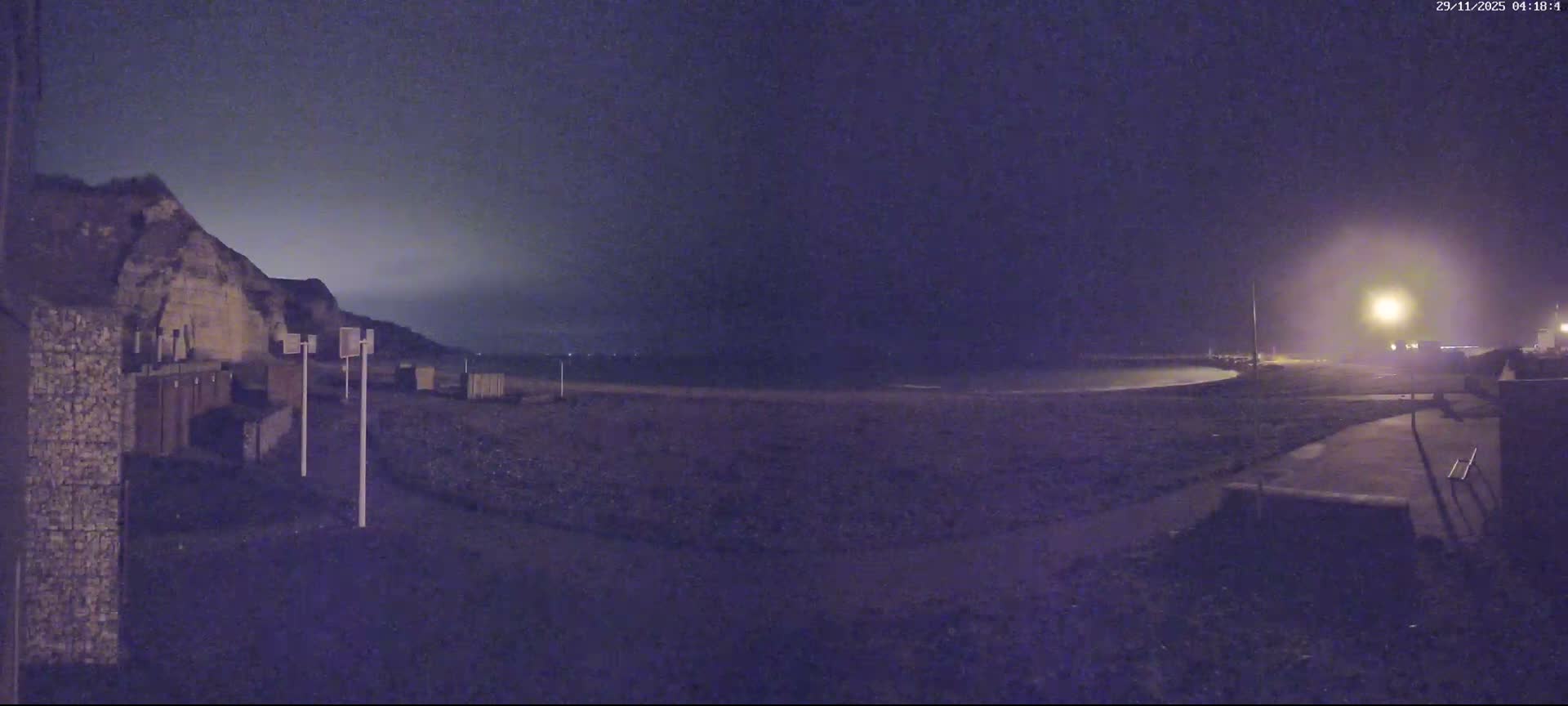 Plage de Saint-Jouin-Bruneval Beach Live Cam - Le Havre, Seine-Maritime, Normandie, France