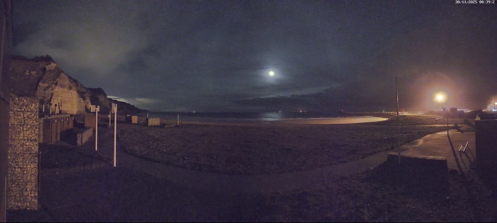 Plage de Saint-Jouin-Bruneval Beach Live Cam - Le Havre, Seine-Maritime, Normandie, France