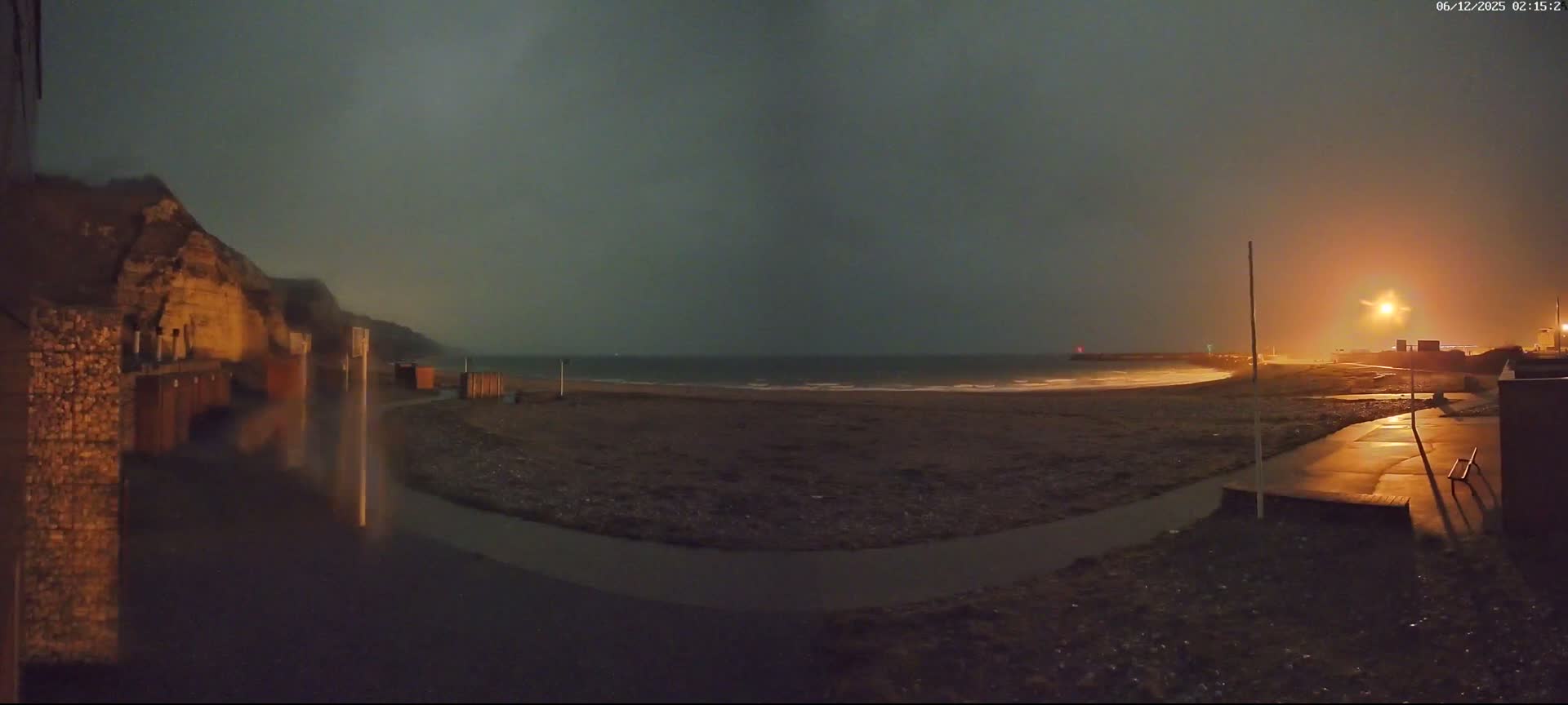 Plage de Saint-Jouin-Bruneval Beach Live Cam - Le Havre, Seine-Maritime, Normandie, France