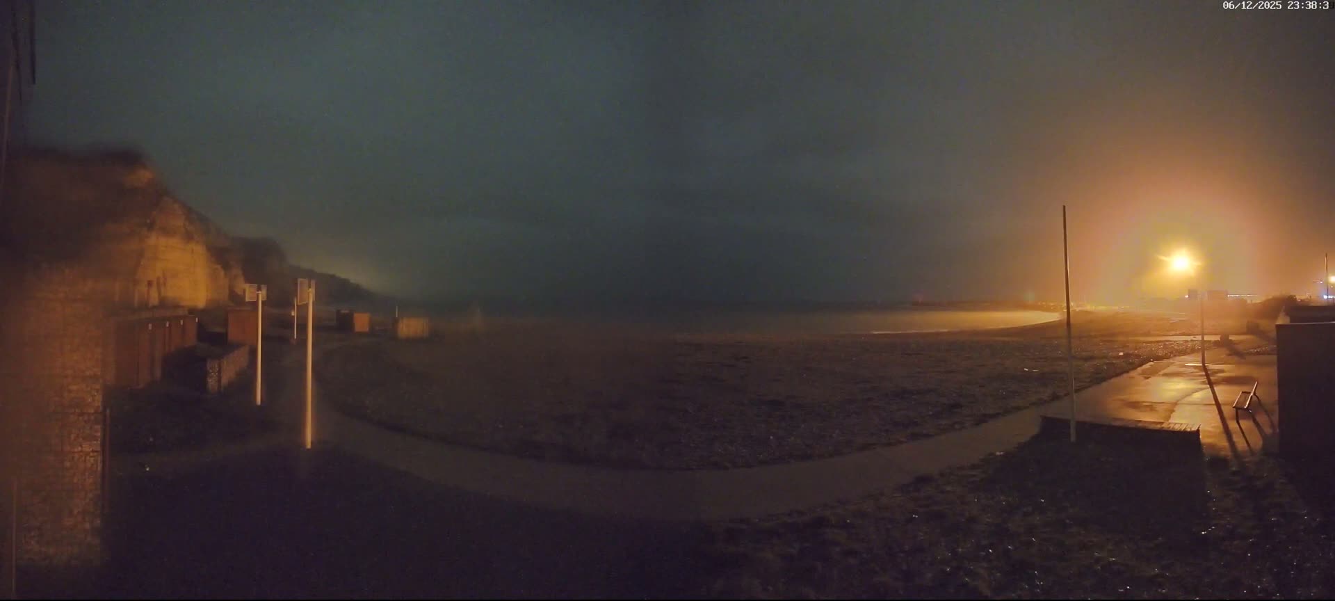 Plage de Saint-Jouin-Bruneval Beach Live Cam - Le Havre, Seine-Maritime, Normandie, France