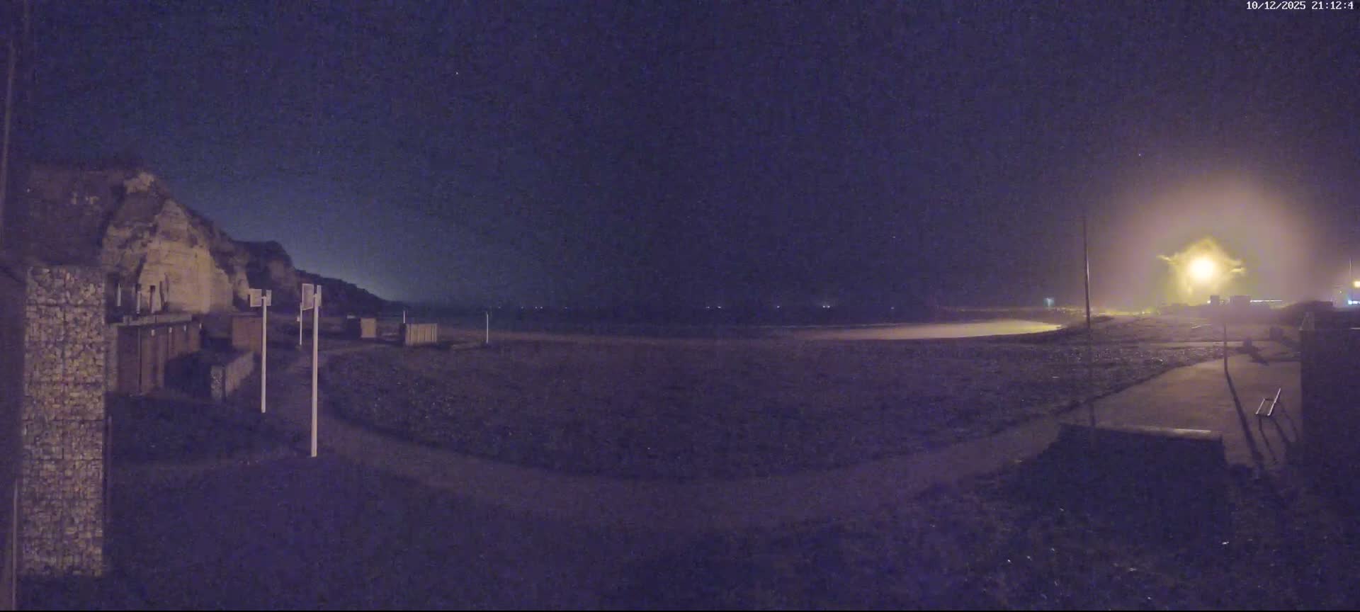 Plage de Saint-Jouin-Bruneval Beach Live Cam - Le Havre, Seine-Maritime, Normandie, France