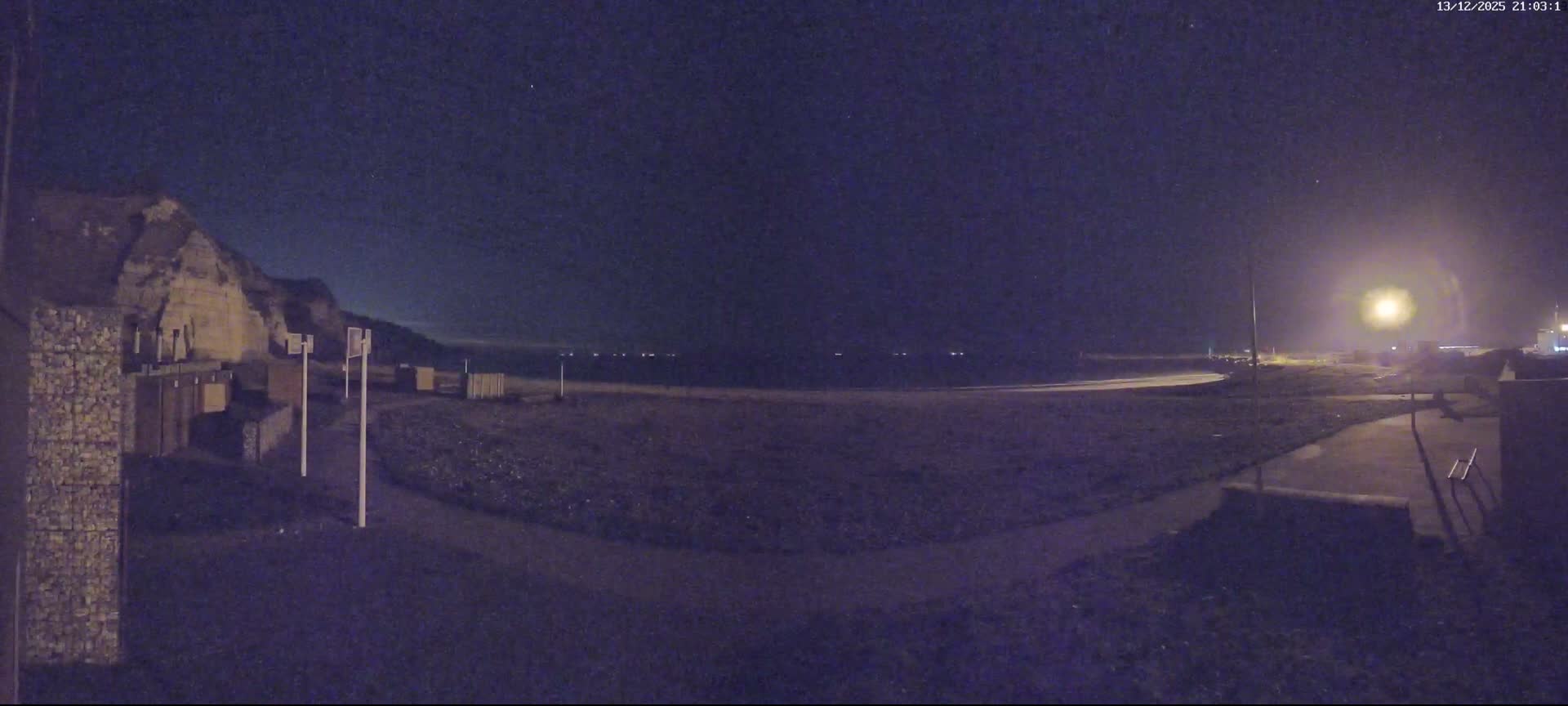 Plage de Saint-Jouin-Bruneval Beach Live Cam - Le Havre, Seine-Maritime, Normandie, France