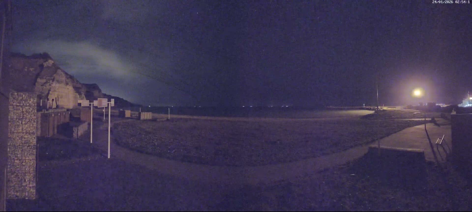 Plage de Saint-Jouin-Bruneval Beach Live Cam - Le Havre, Seine-Maritime, Normandie, France