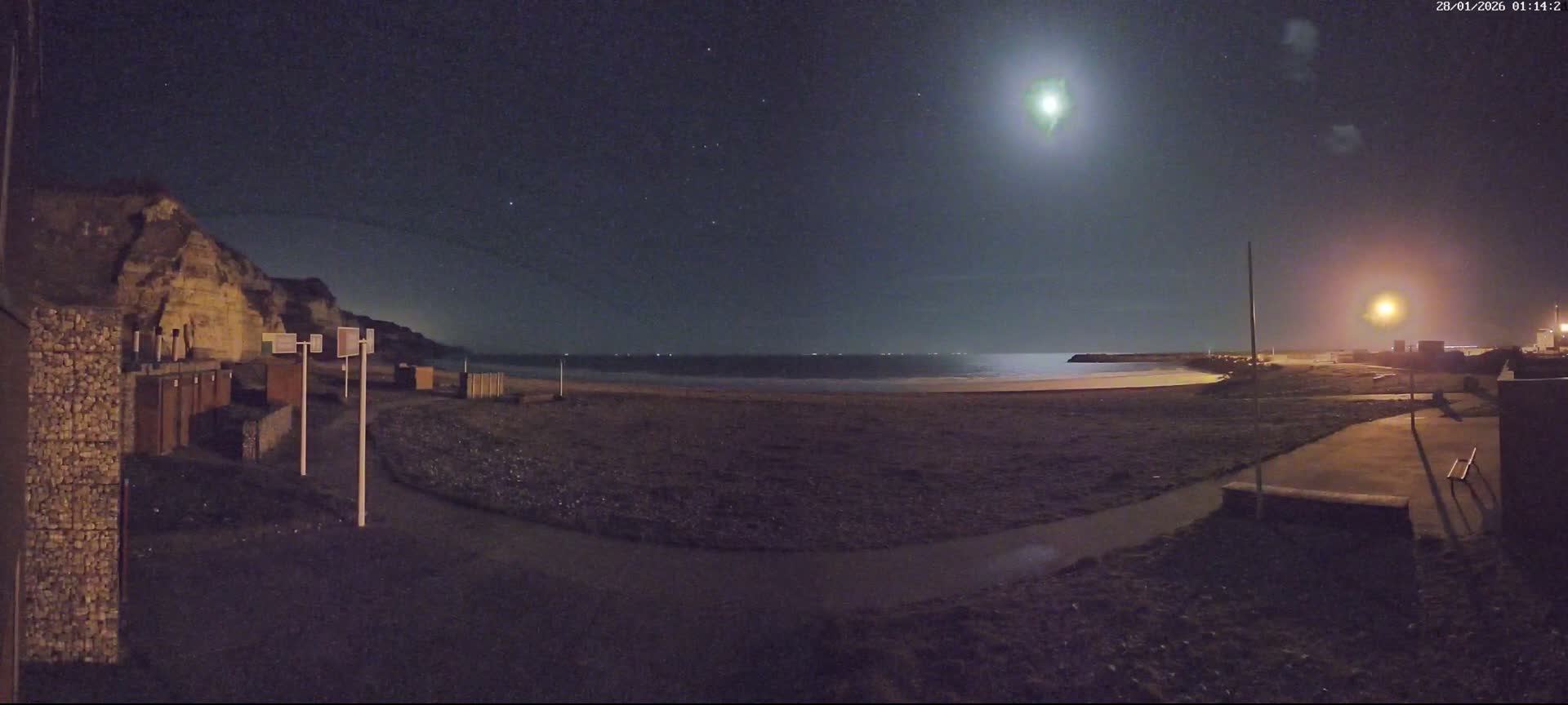 Plage de Saint-Jouin-Bruneval Beach Live Cam - Le Havre, Seine-Maritime, Normandie, France