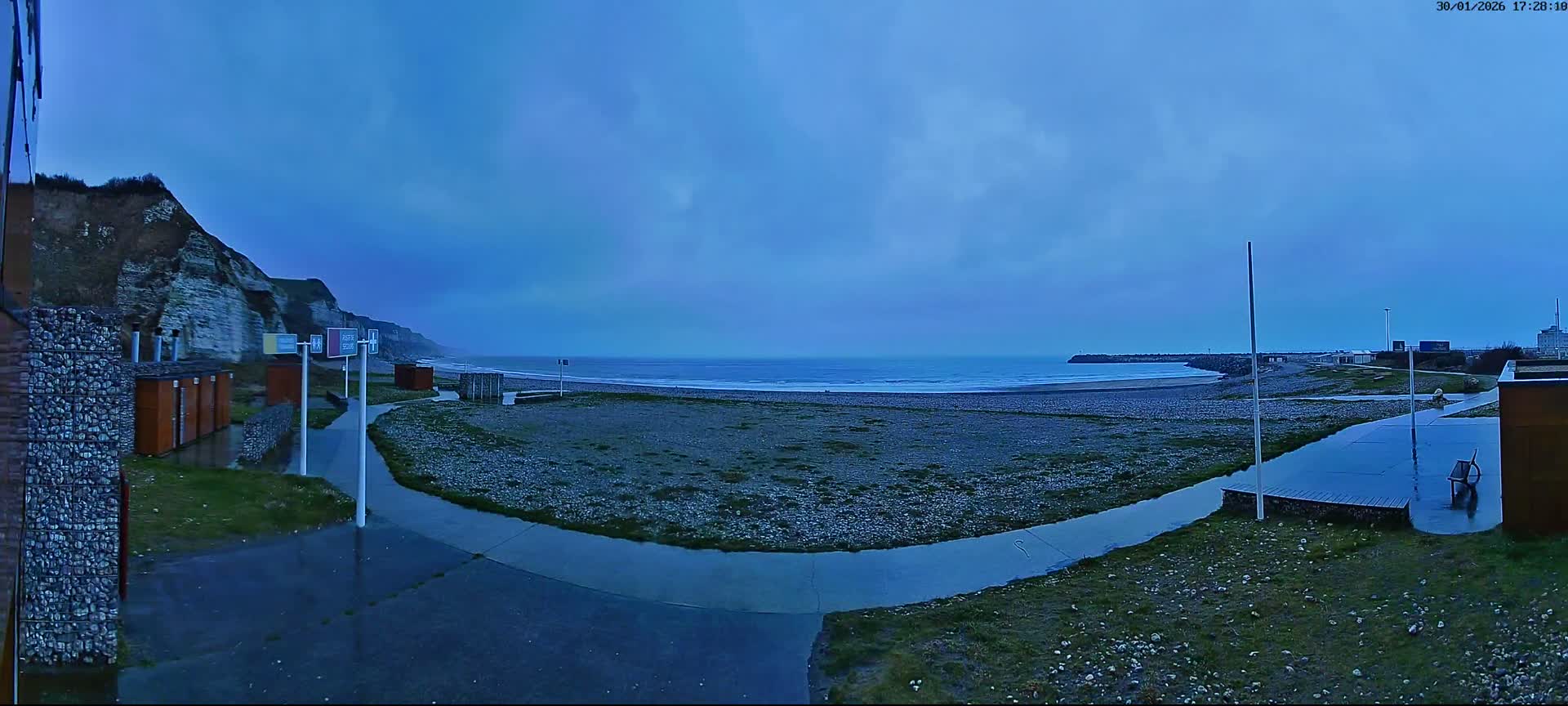 Plage de Saint-Jouin-Bruneval Beach Live Cam - Le Havre, Seine-Maritime, Normandie, France