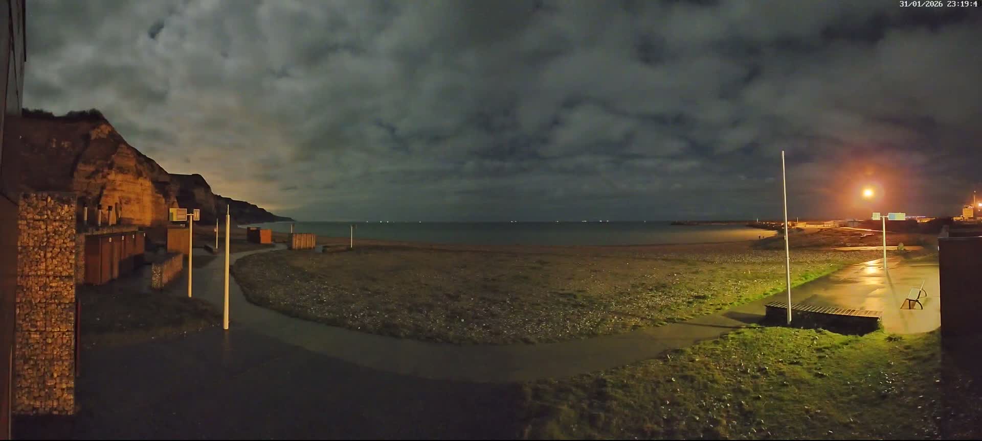 Plage de Saint-Jouin-Bruneval Beach Live Cam - Le Havre, Seine-Maritime, Normandie, France
