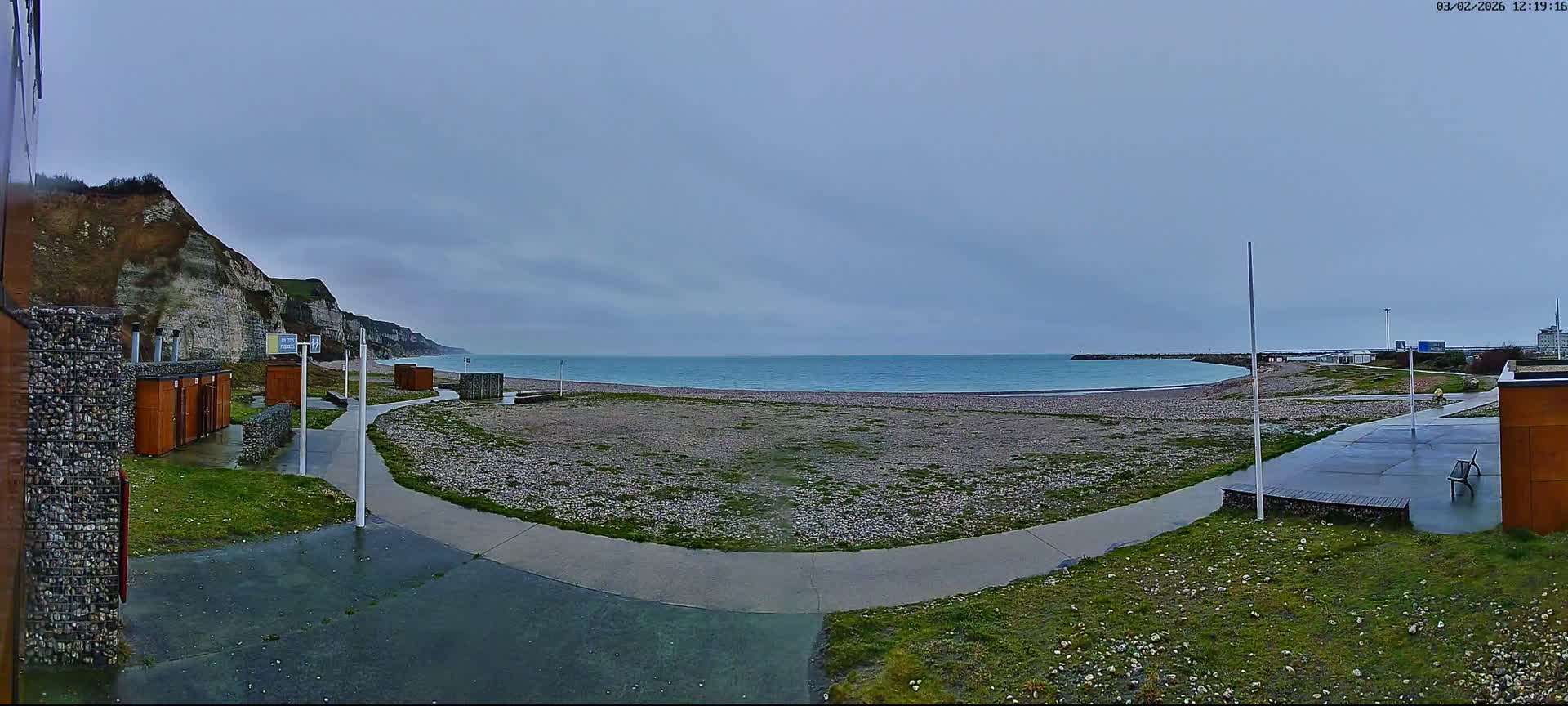 Plage de Saint-Jouin-Bruneval Beach Live Cam - Le Havre, Seine-Maritime, Normandie, France