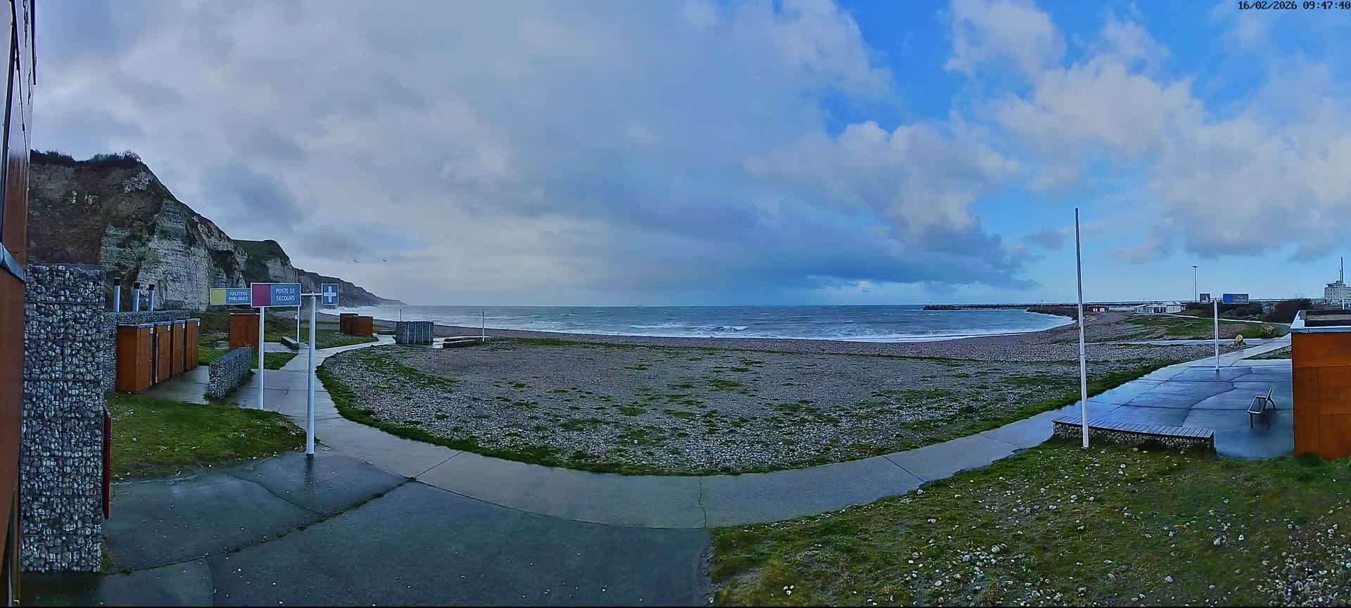 Plage de Saint-Jouin-Bruneval Beach Live Cam - Le Havre, Seine-Maritime, Normandie, France