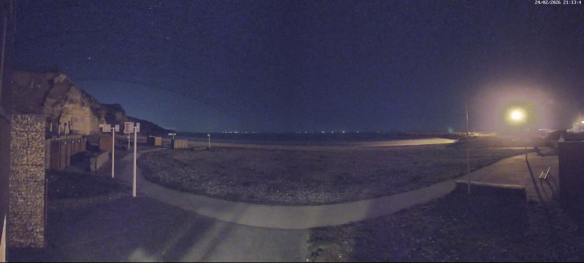 Plage de Saint-Jouin-Bruneval Beach Live Cam - Le Havre, Seine-Maritime, Normandie, France