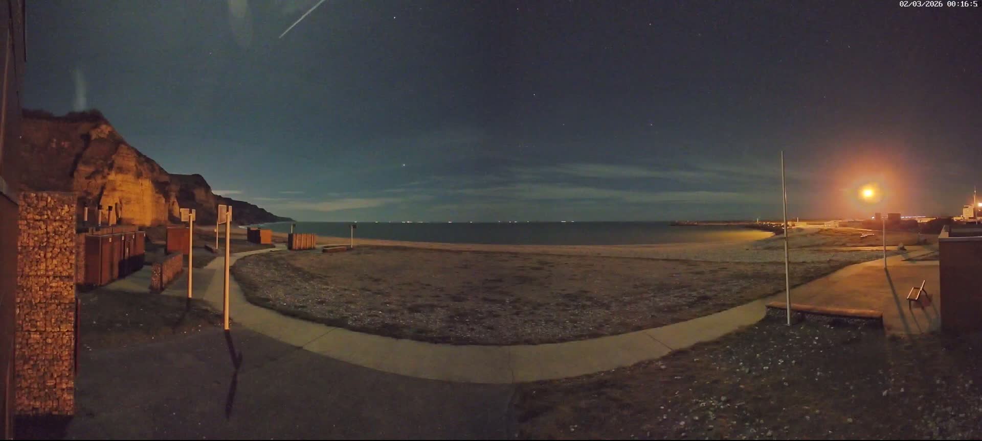 Plage de Saint-Jouin-Bruneval Beach Live Cam - Le Havre, Seine-Maritime, Normandie, France