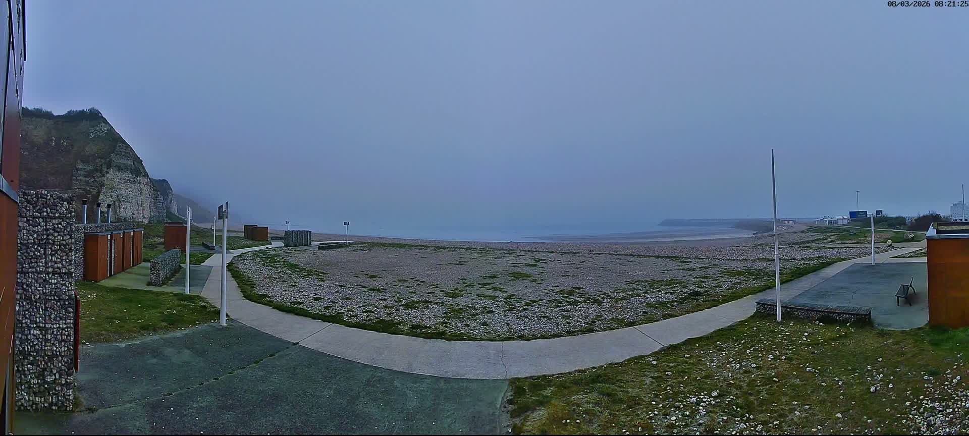 Plage de Saint-Jouin-Bruneval Beach Live Cam - Le Havre, Seine-Maritime, Normandie, France