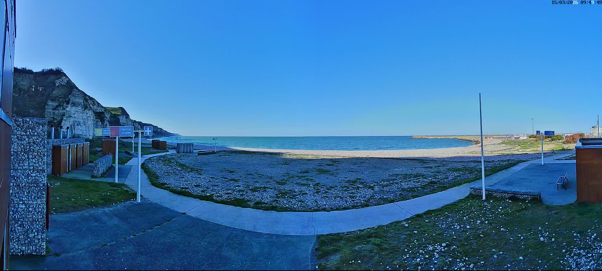 Plage de Saint-Jouin-Bruneval Beach Live Cam - Le Havre, Seine-Maritime, Normandie, France