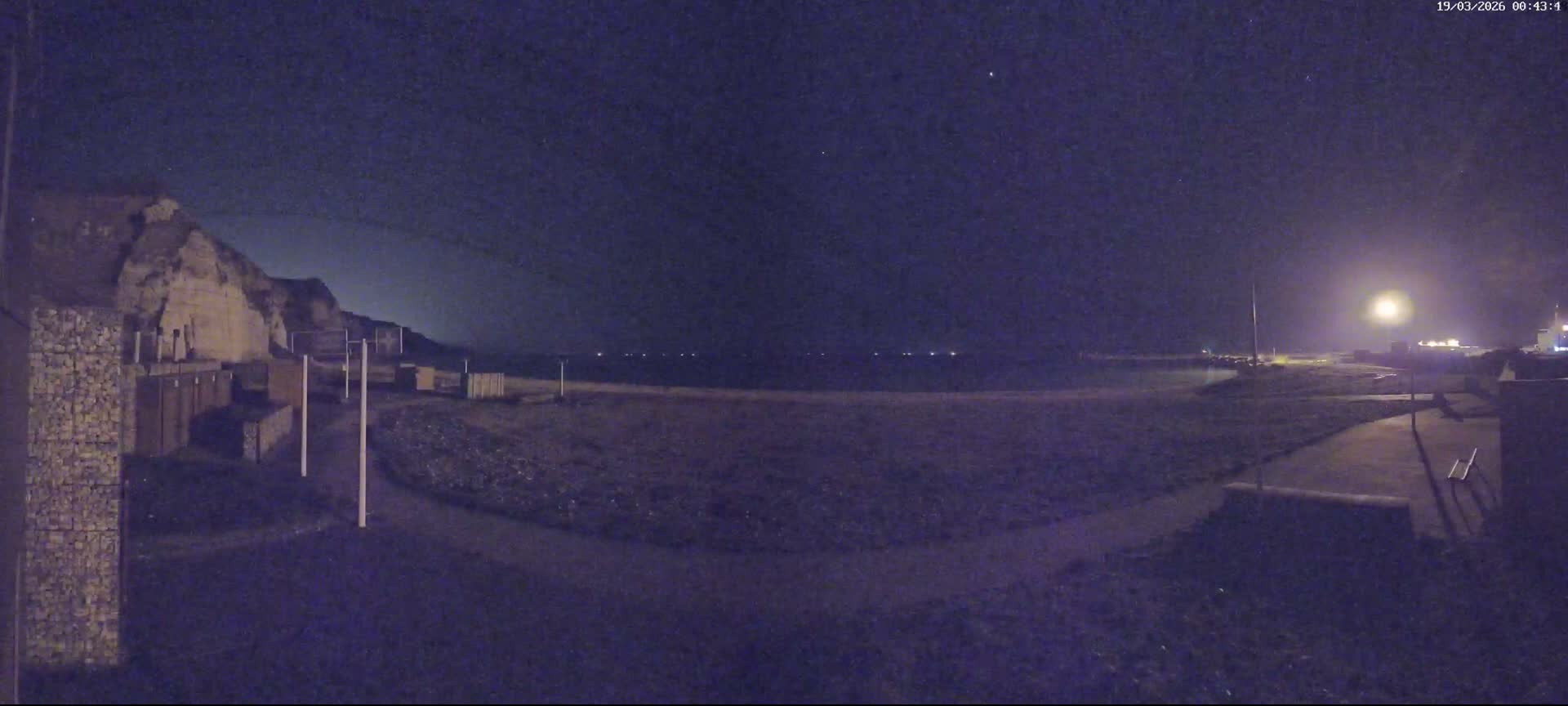 Plage de Saint-Jouin-Bruneval Beach Live Cam - Le Havre, Seine-Maritime, Normandie, France