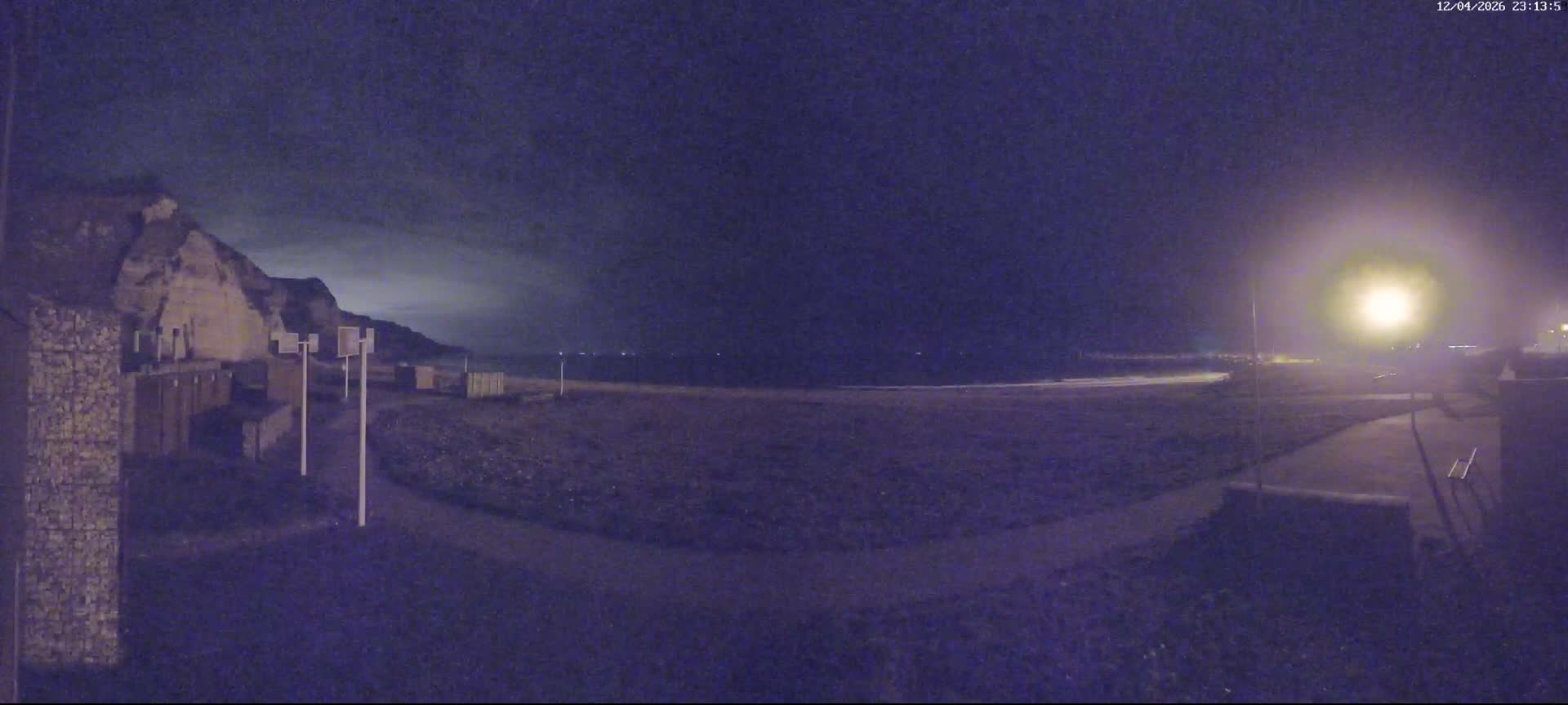 Plage de Saint-Jouin-Bruneval Beach Live Cam - Le Havre, Seine-Maritime, Normandie, France