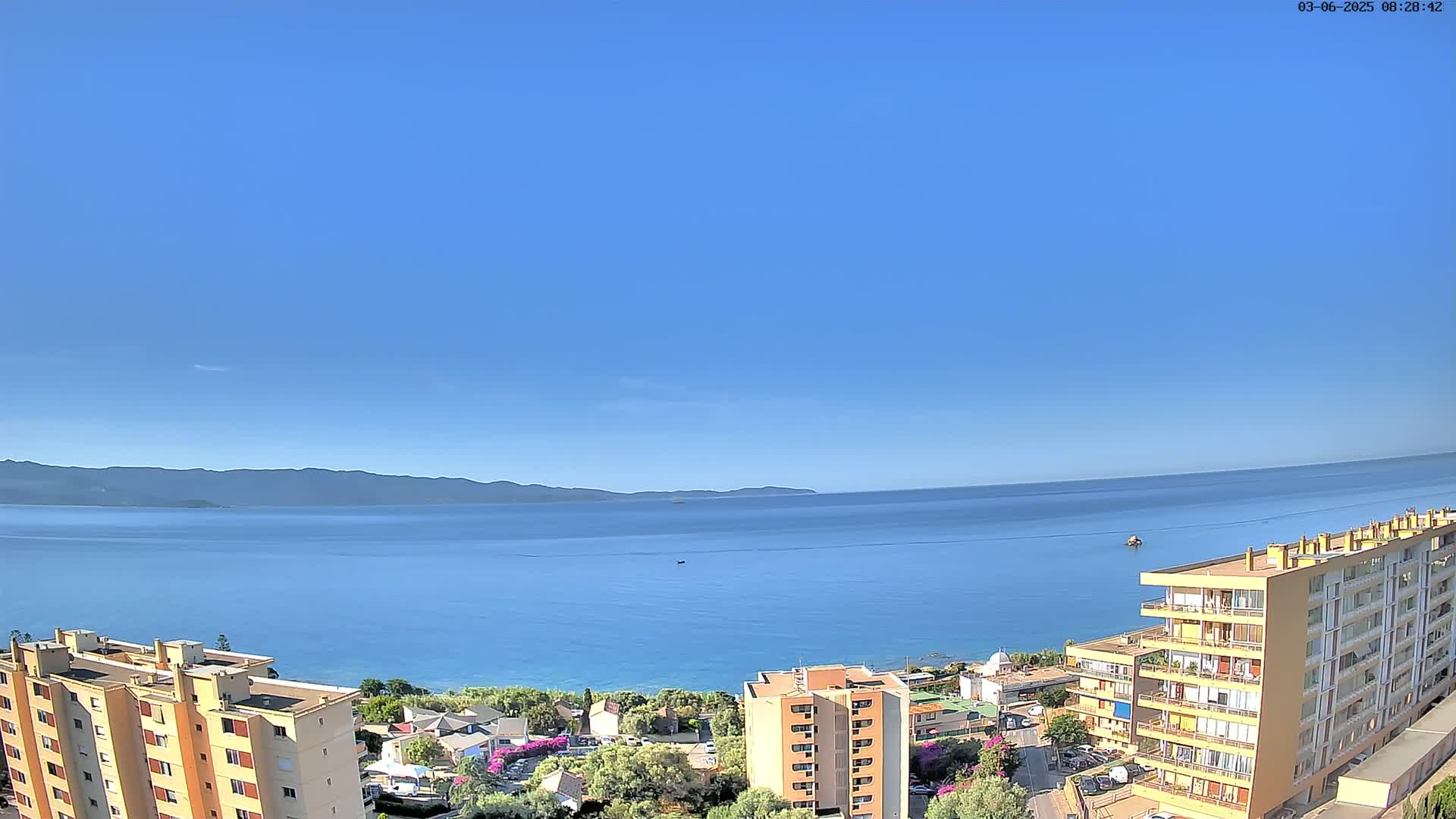Ajaccio - Le Golfe d'Ajaccio Gulf & Coast Skyline Live Cam - Ajaccio, Corse-du-Sud, Corse , France