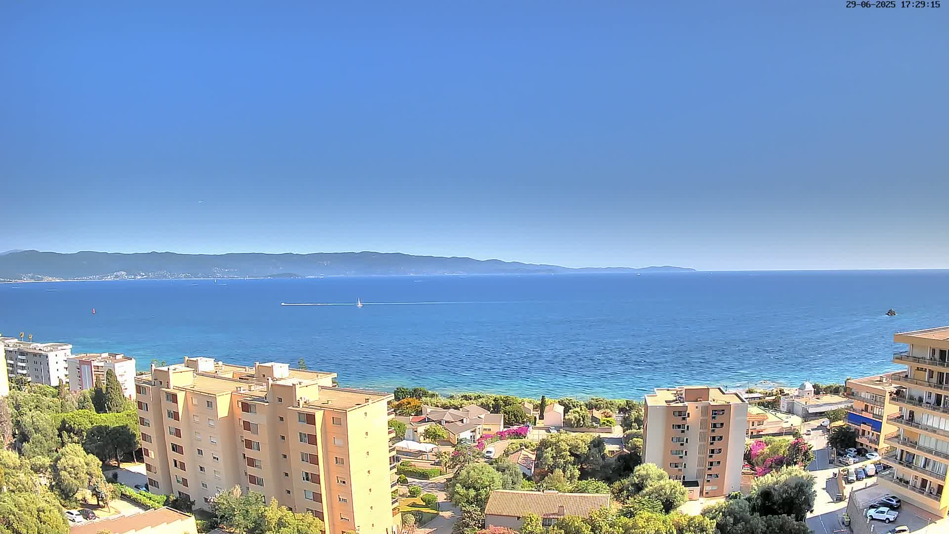 Ajaccio - Le Golfe d'Ajaccio Gulf & Coast Skyline Live Cam - Ajaccio, Corse-du-Sud, Corse , France