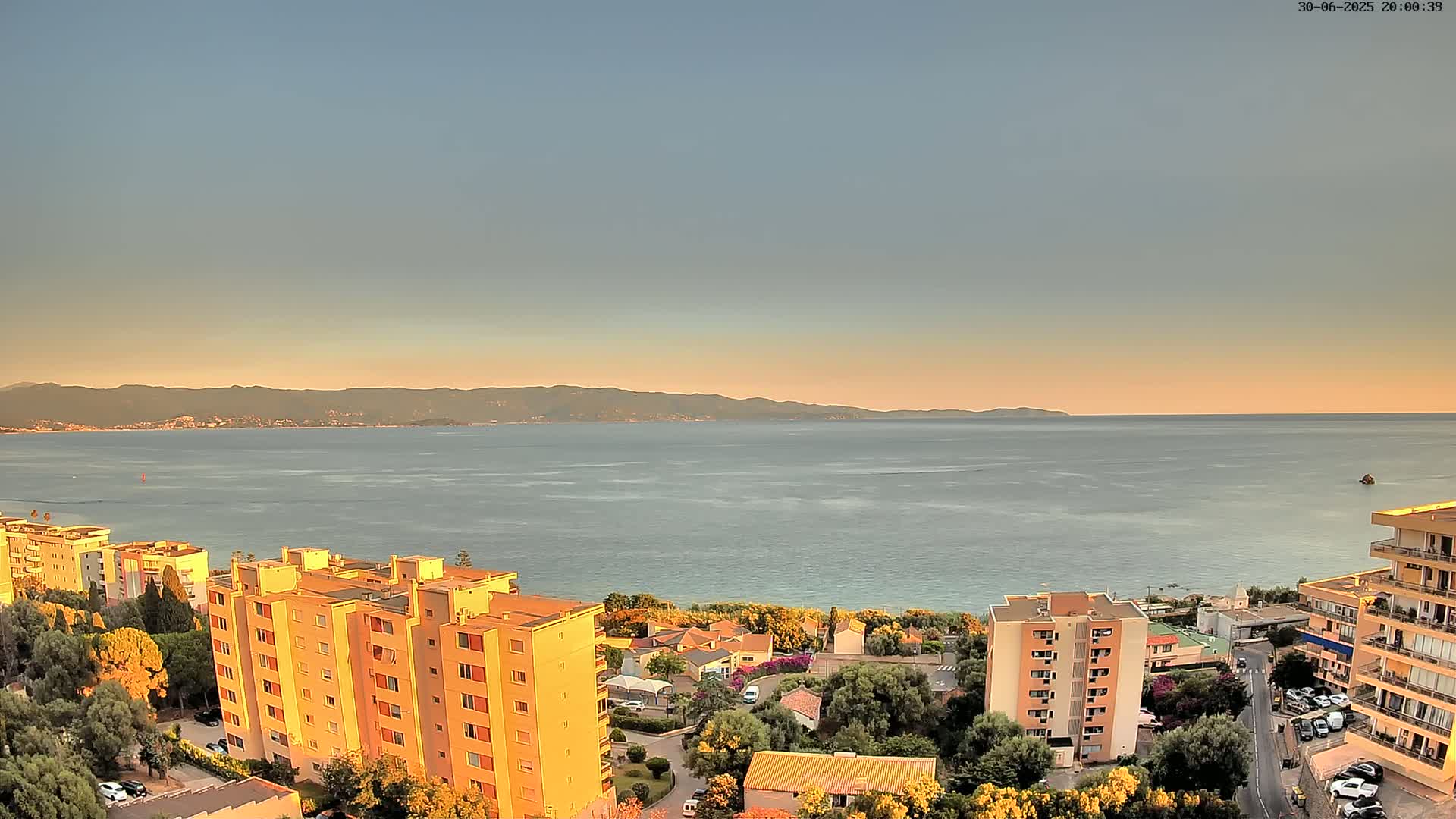 Ajaccio - Le Golfe d'Ajaccio Gulf & Coast Skyline Live Cam - Ajaccio, Corse-du-Sud, Corse , France