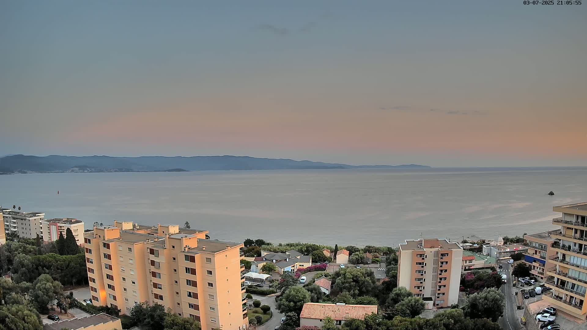 Ajaccio - Le Golfe d'Ajaccio Gulf & Coast Skyline Live Cam - Ajaccio, Corse-du-Sud, Corse , France