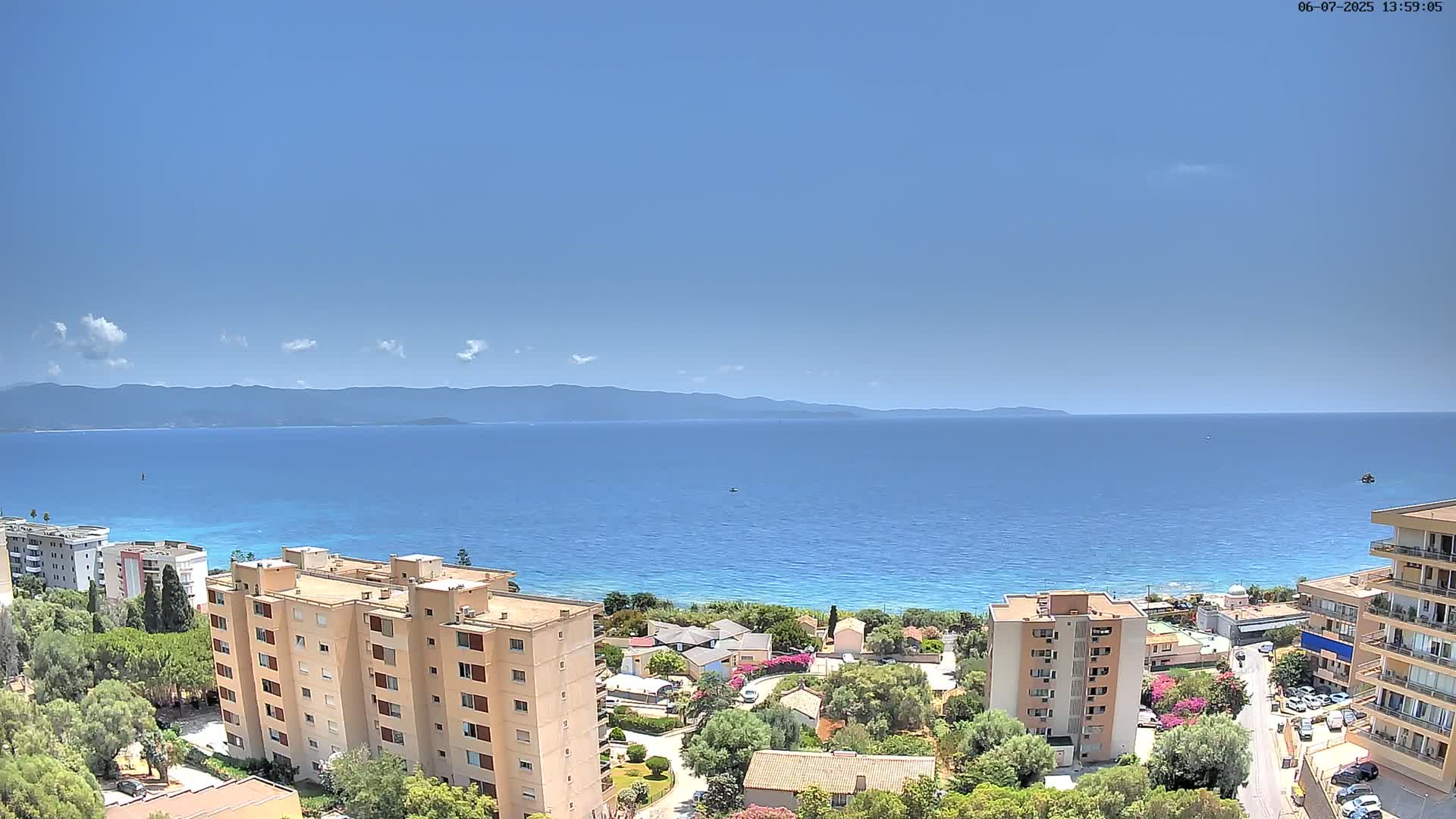 Ajaccio - Le Golfe d'Ajaccio Gulf & Coast Skyline Live Cam - Ajaccio, Corse-du-Sud, Corse , France
