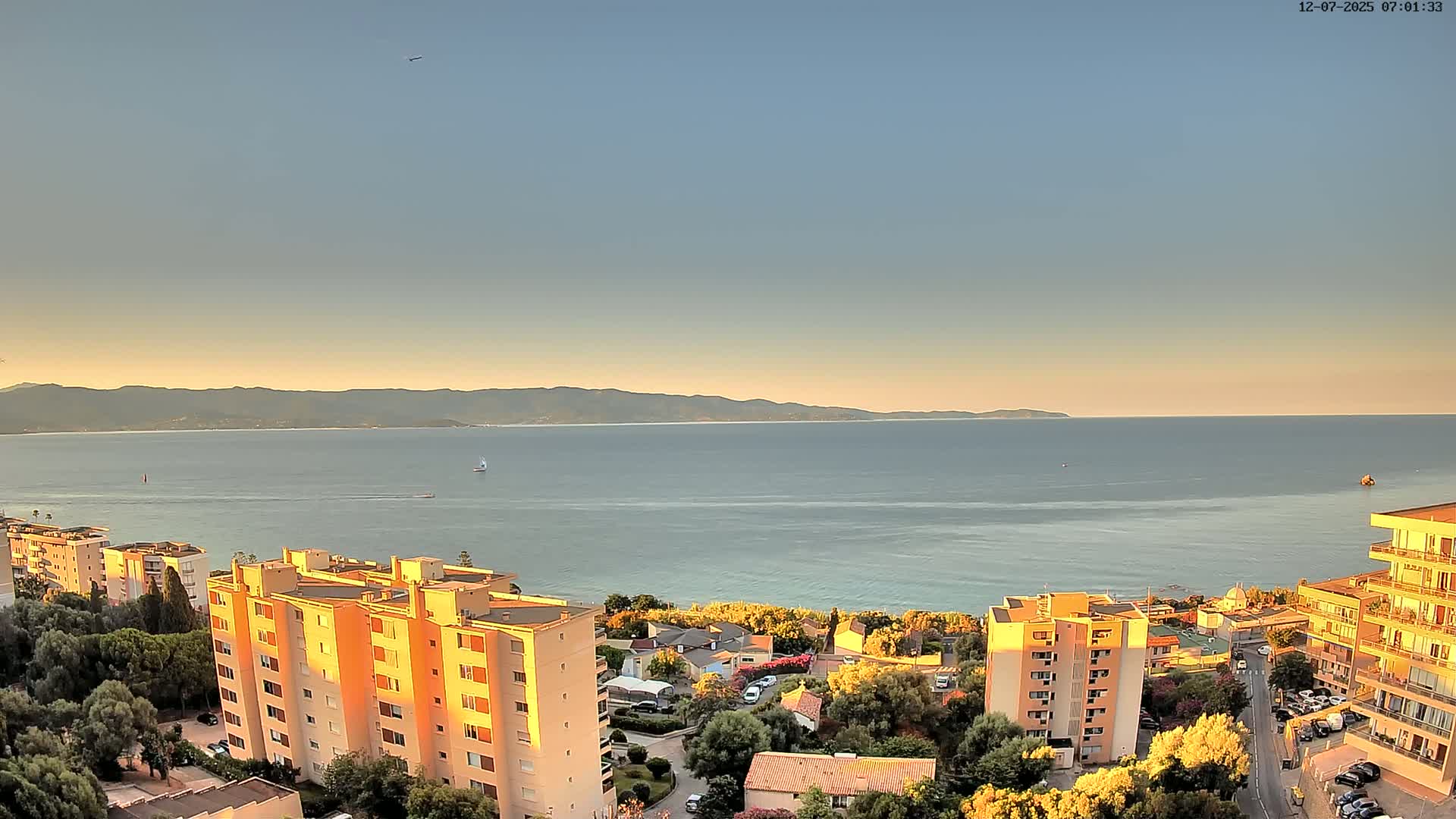 Ajaccio - Le Golfe d'Ajaccio Gulf & Coast Skyline Live Cam - Ajaccio, Corse-du-Sud, Corse , France
