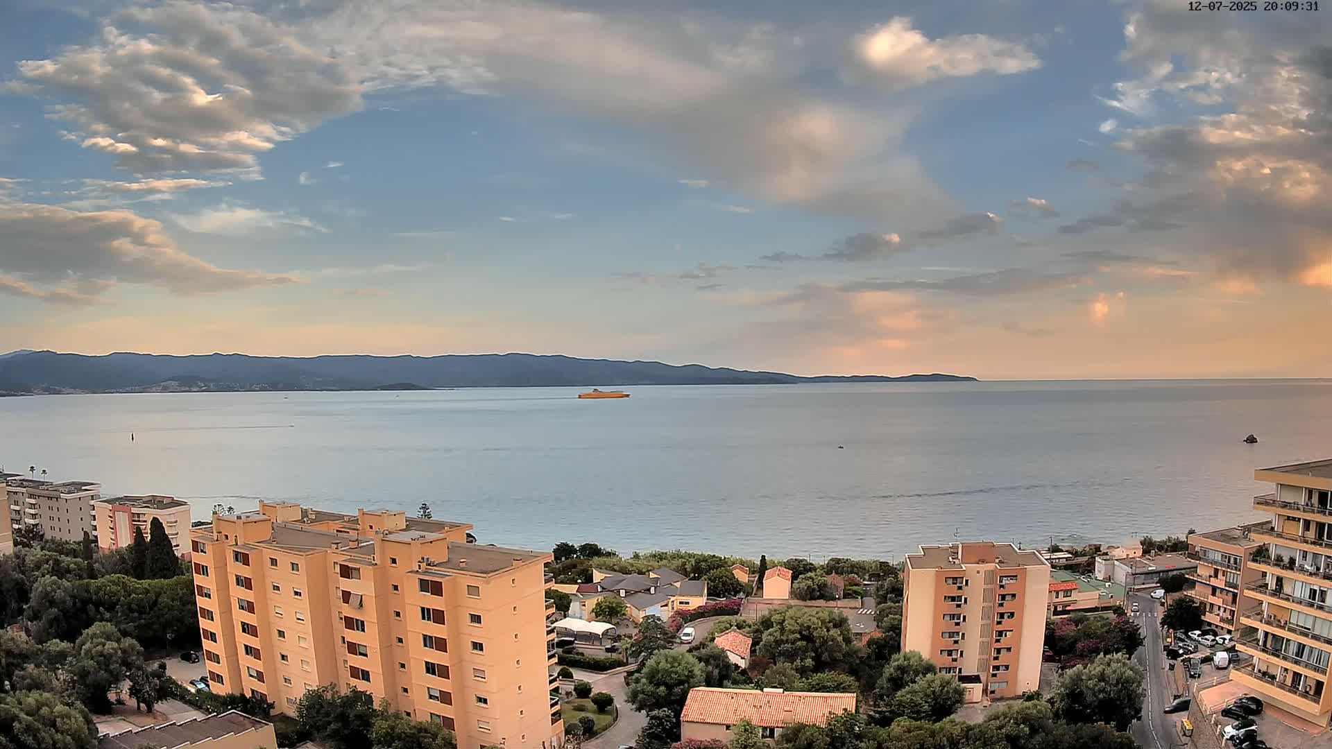 Ajaccio - Le Golfe d'Ajaccio Gulf & Coast Skyline Live Cam - Ajaccio, Corse-du-Sud, Corse , France