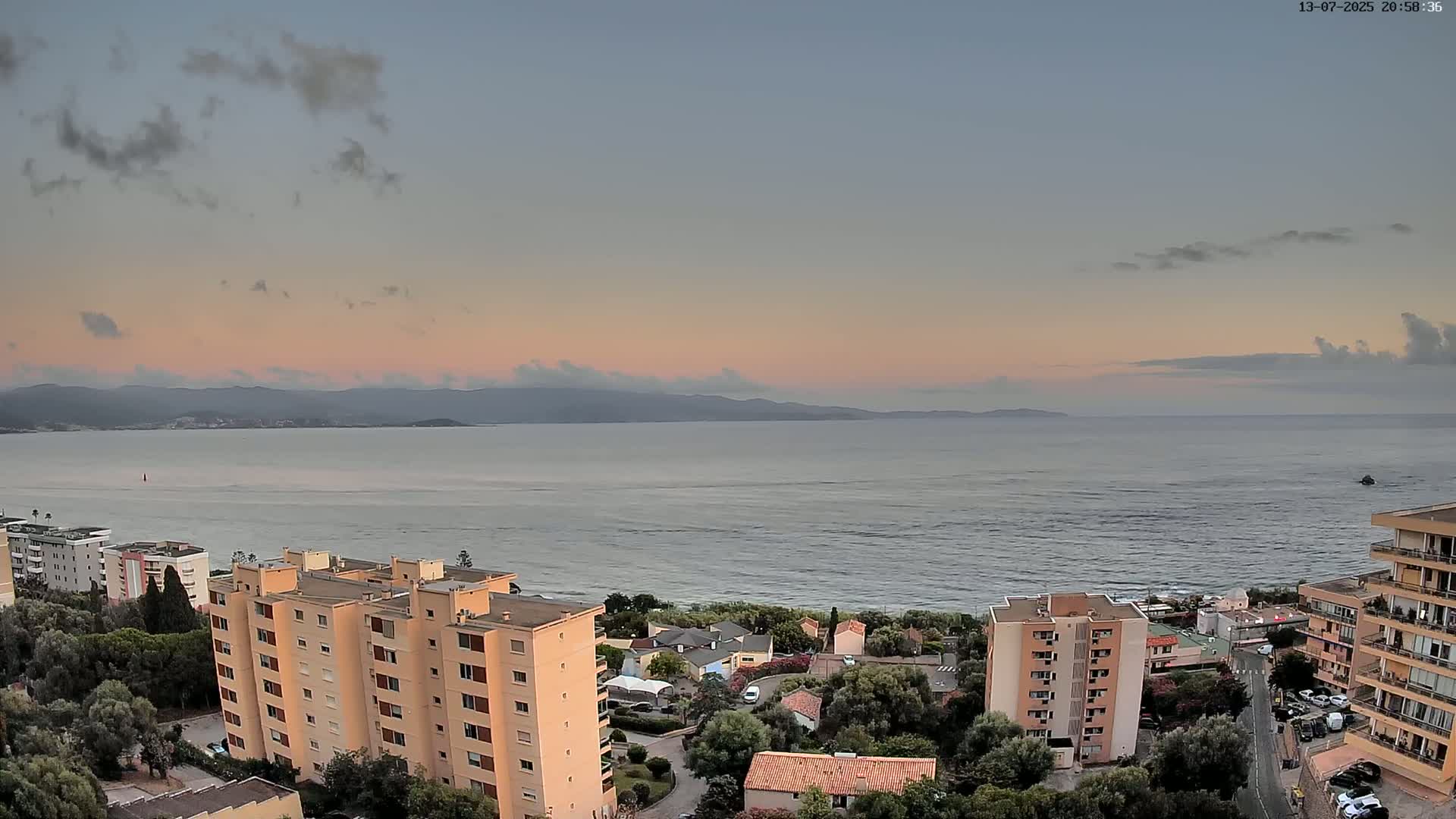 Ajaccio - Le Golfe d'Ajaccio Gulf & Coast Skyline Live Cam - Ajaccio, Corse-du-Sud, Corse , France
