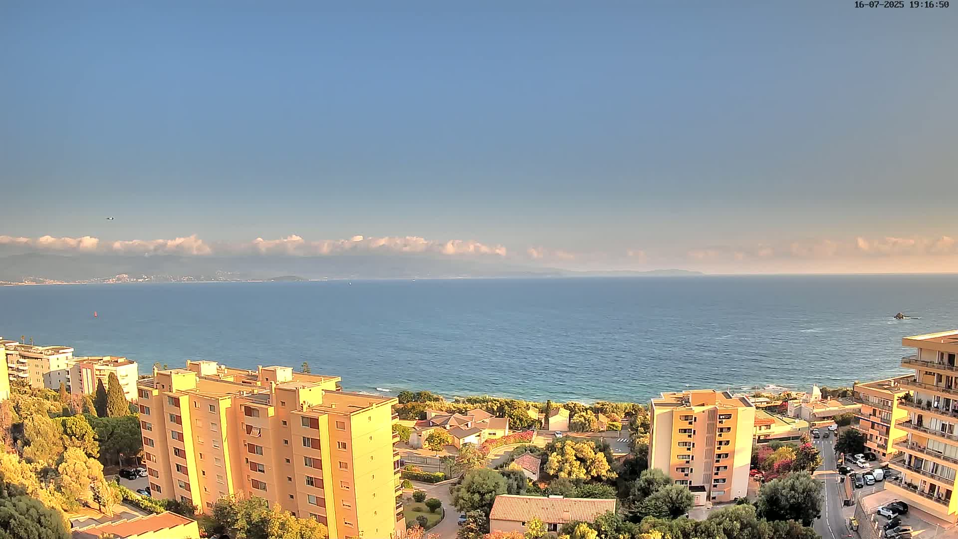 Ajaccio - Le Golfe d'Ajaccio Gulf & Coast Skyline Live Cam - Ajaccio, Corse-du-Sud, Corse , France