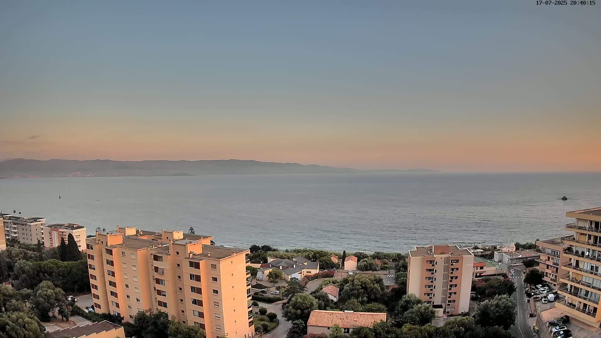 Ajaccio - Le Golfe d'Ajaccio Gulf & Coast Skyline Live Cam - Ajaccio, Corse-du-Sud, Corse , France