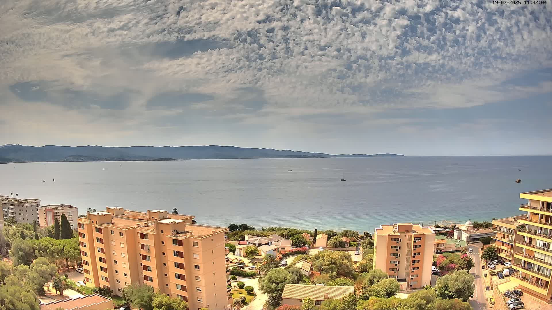 Ajaccio - Le Golfe d'Ajaccio Gulf & Coast Skyline Live Cam - Ajaccio, Corse-du-Sud, Corse , France