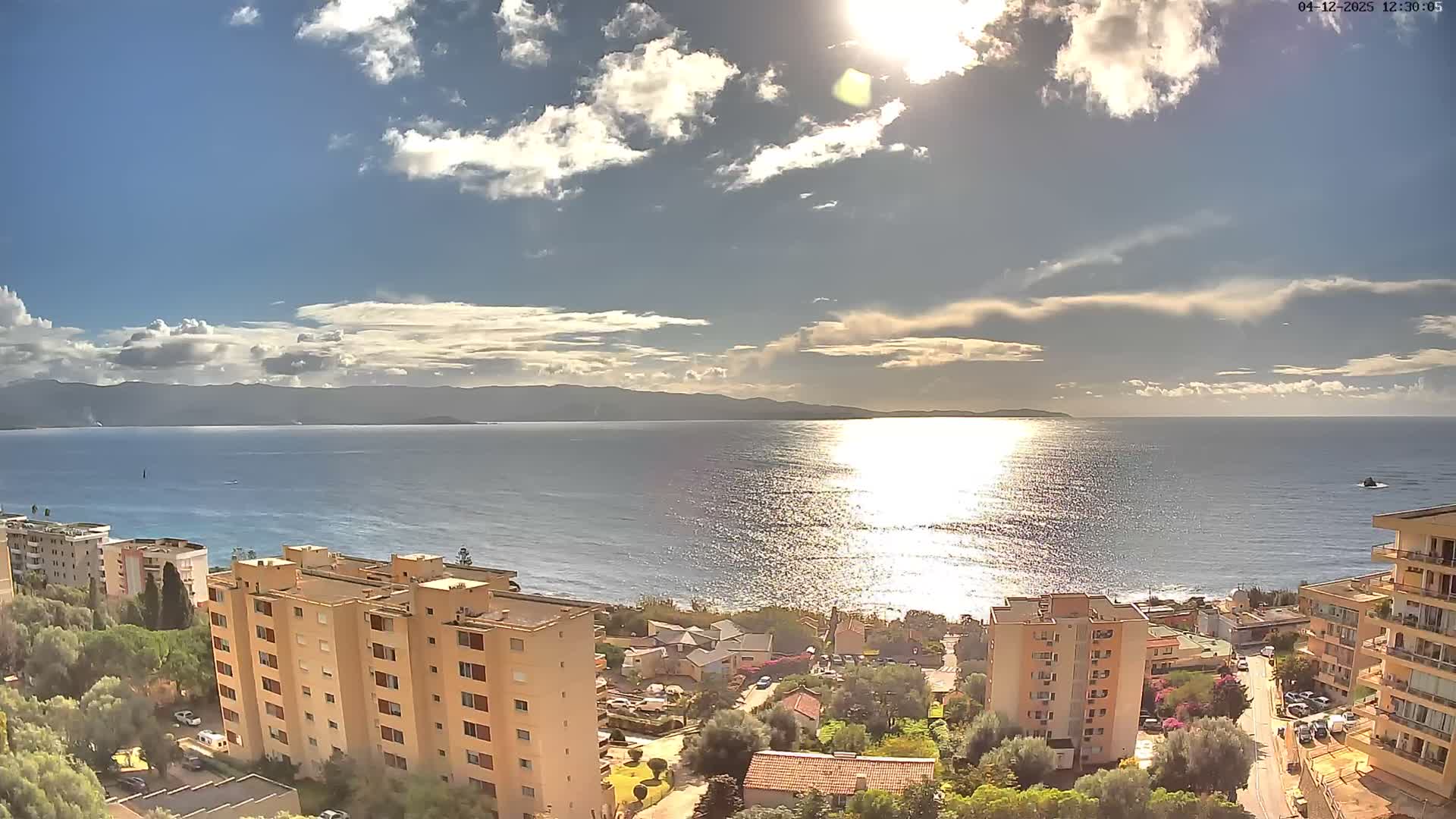 Ajaccio - Le Golfe d'Ajaccio Gulf & Coast Skyline Live Cam - Ajaccio, Corse-du-Sud, Corse , France