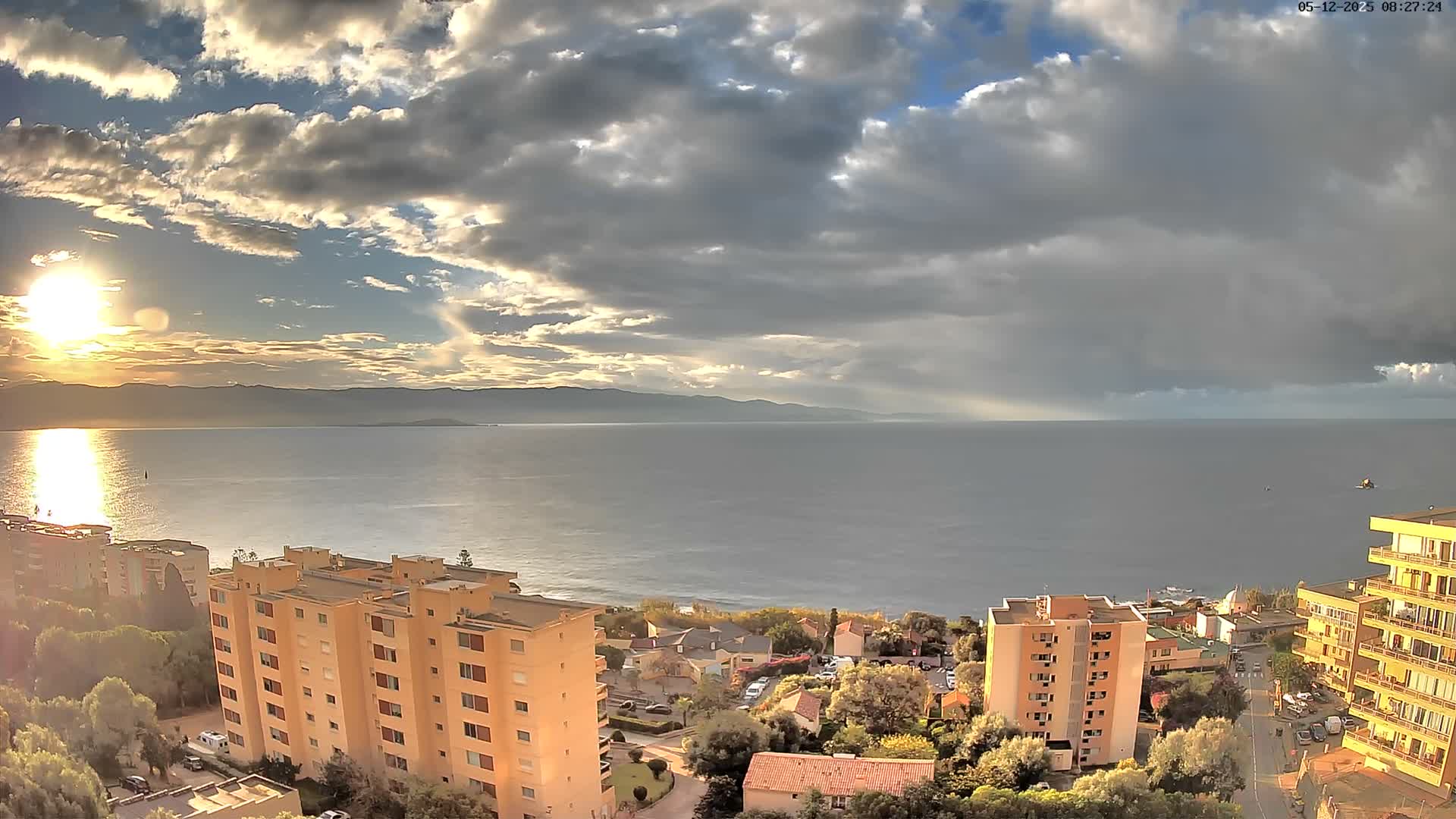 Ajaccio - Le Golfe d'Ajaccio Gulf & Coast Skyline Live Cam - Ajaccio, Corse-du-Sud, Corse , France