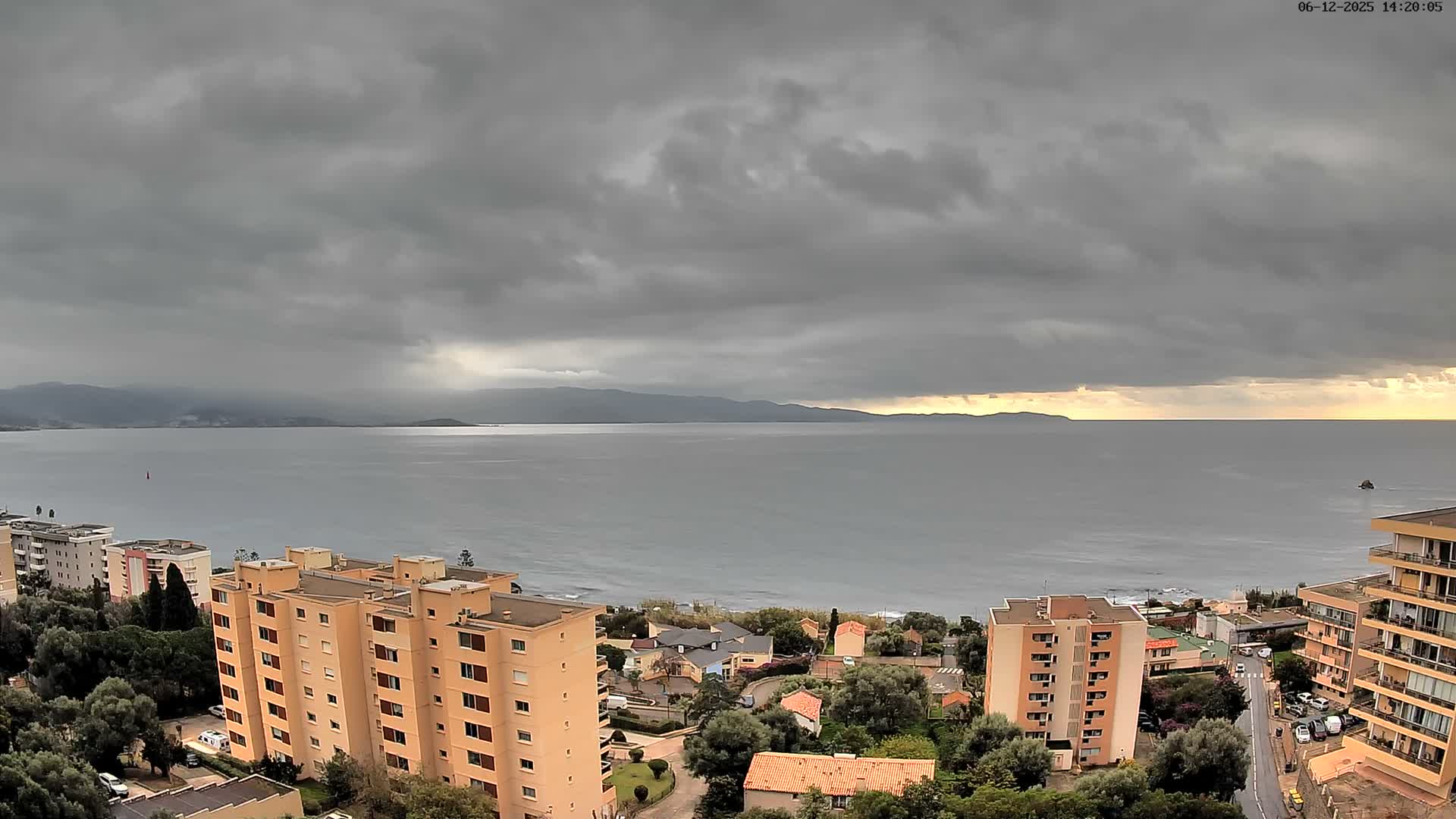 Ajaccio - Le Golfe d'Ajaccio Gulf & Coast Skyline Live Cam - Ajaccio, Corse-du-Sud, Corse , France