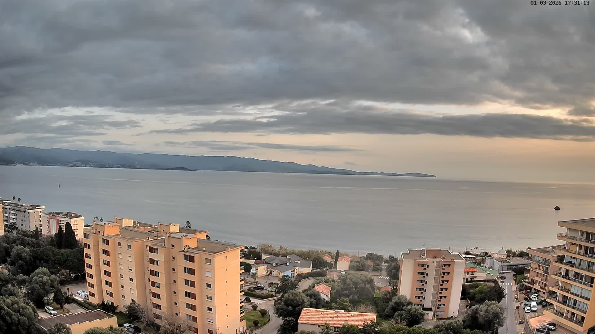 Ajaccio - Le Golfe d'Ajaccio Gulf & Coast Skyline Live Cam - Ajaccio, Corse-du-Sud, Corse , France