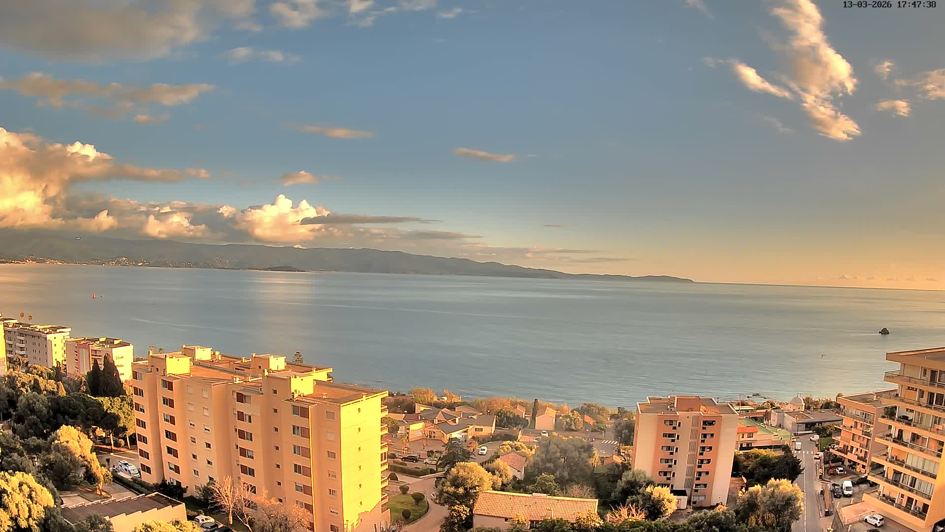 Ajaccio - Le Golfe d'Ajaccio Gulf & Coast Skyline Live Cam - Ajaccio, Corse-du-Sud, Corse , France