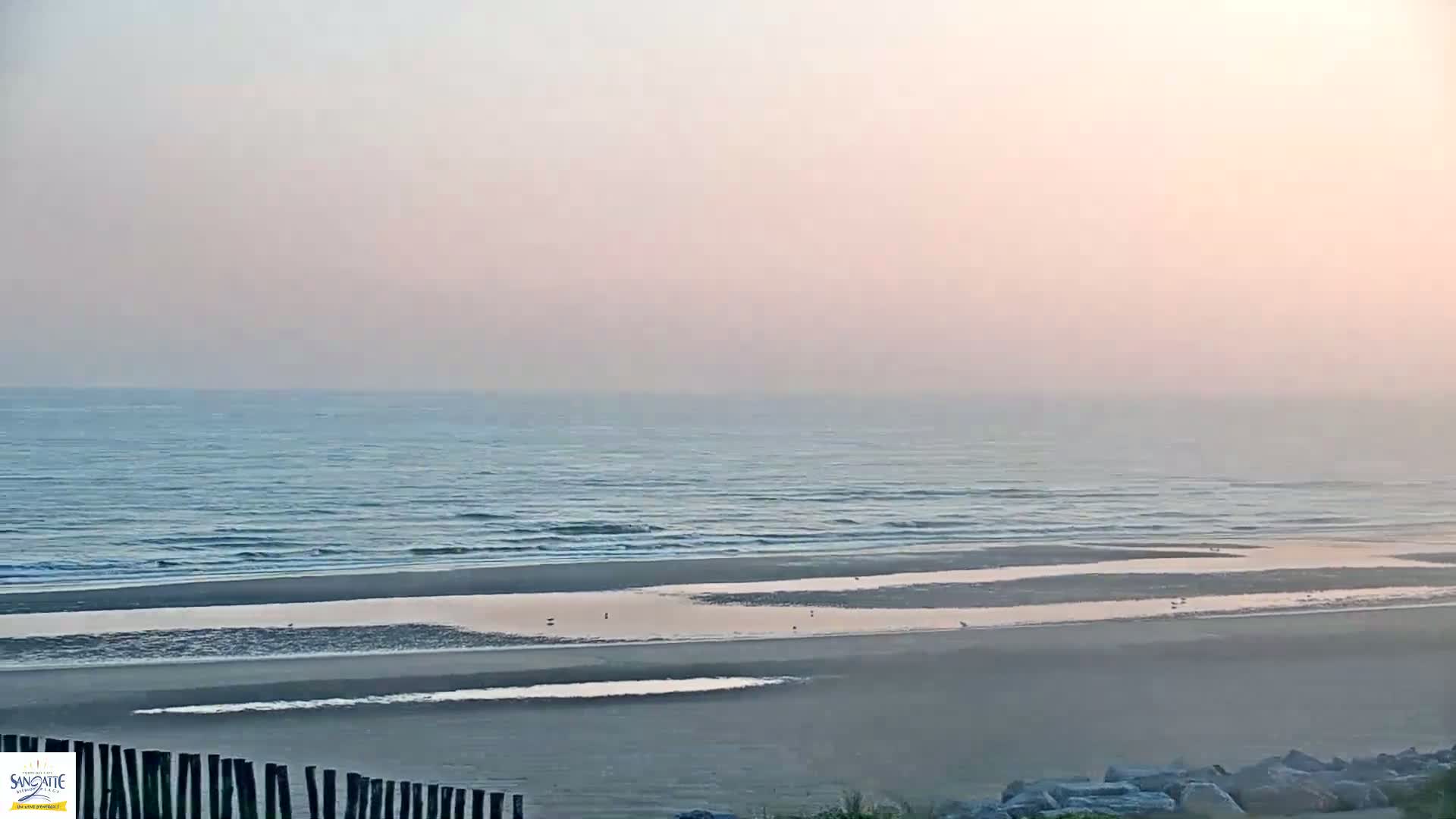 Plage de Sangatte Beach  Live Cam - Calais, Pas-de-Calais, Hauts-de-France, France