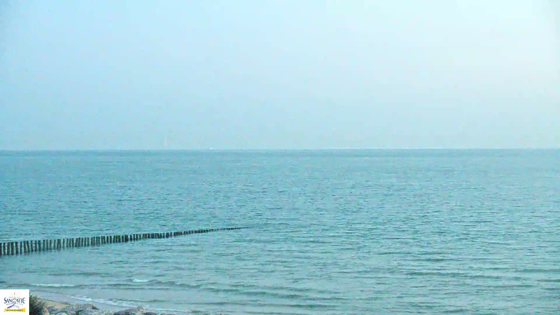 Plage de Sangatte Beach  Live Cam - Calais, Pas-de-Calais, Hauts-de-France, France