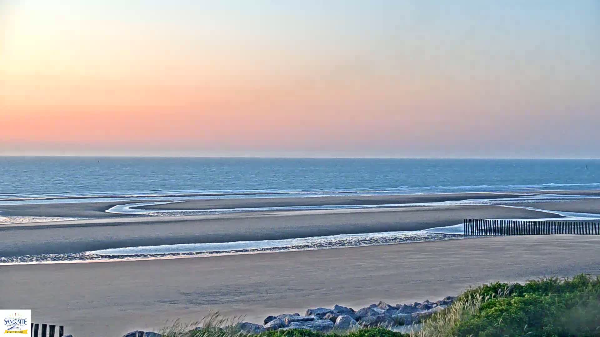 Plage de Sangatte Beach  Live Cam - Calais, Pas-de-Calais, Hauts-de-France, France